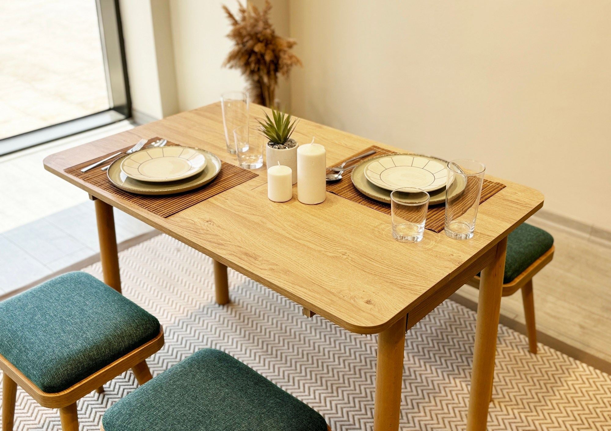 Conjunto de mesa de jantar extensível e cadeiras (5 peças)-Vina-Carvalho
Verde