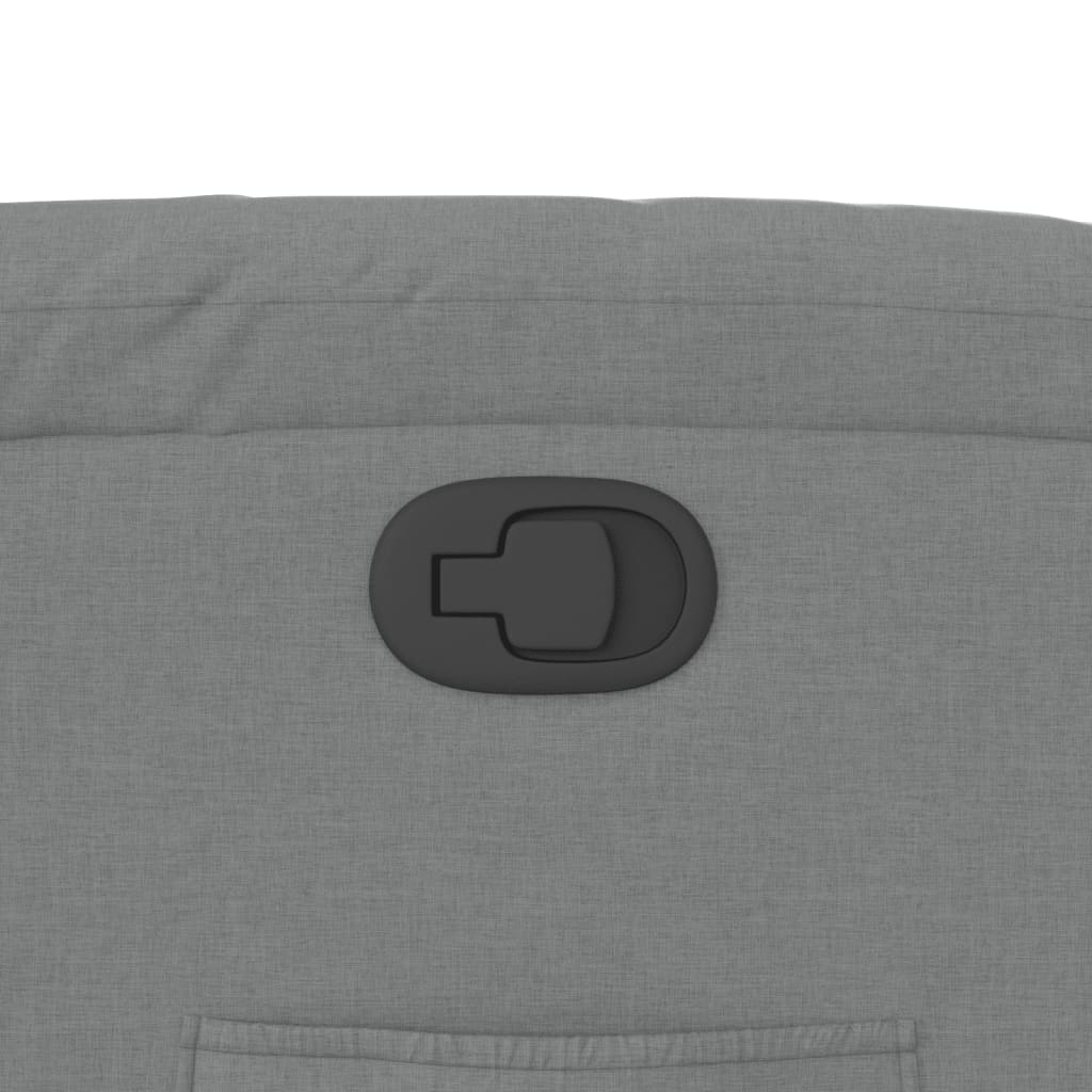 Poltrona reclinável em tecido cinza claro