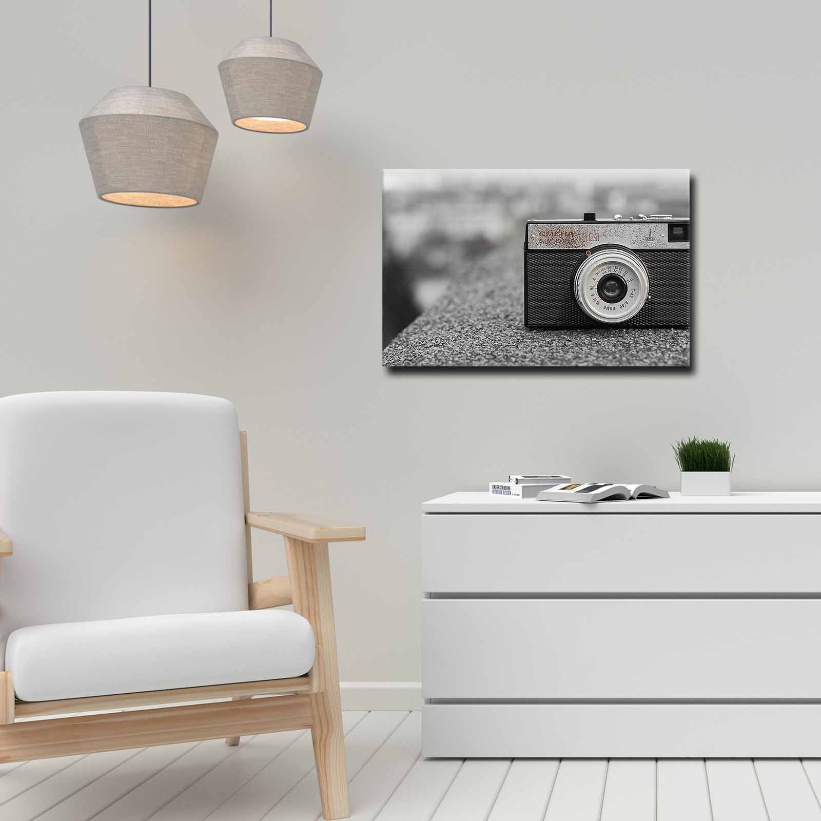 Quadro Decorativo em Tela 45x70cm - Pintura Multicolor com Moldura de Pinho Natural