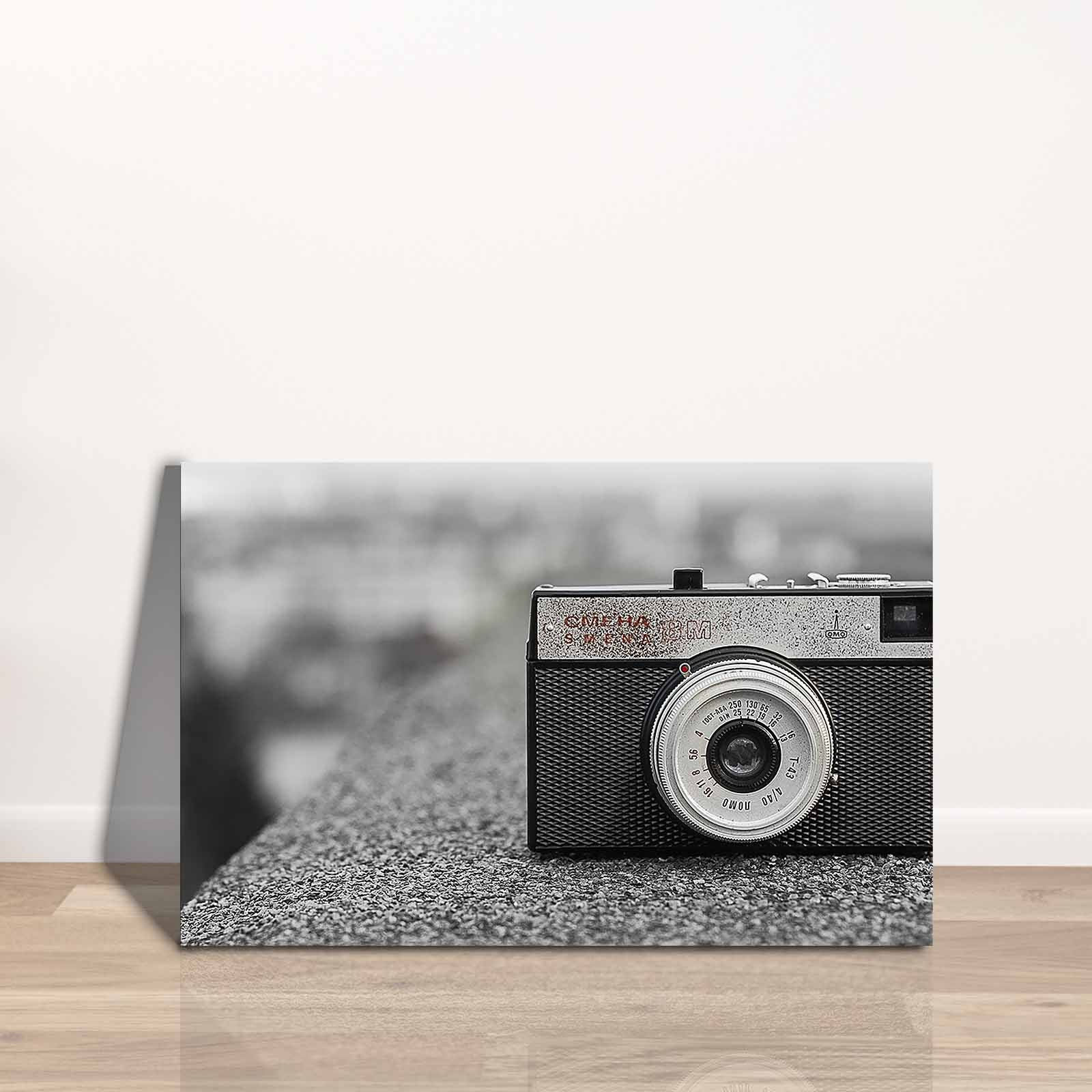 Quadro Decorativo em Tela 45x70cm - Pintura Multicolor com Moldura de Pinho Natural