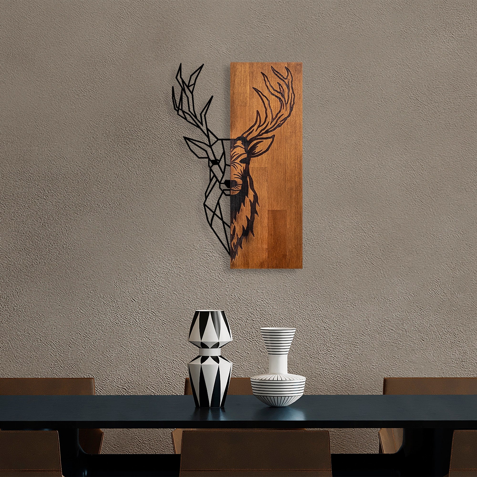 Acessório Decorativo de Parede – 33 x 58 cm – Noz e Preto – 100% Madeira e Metal