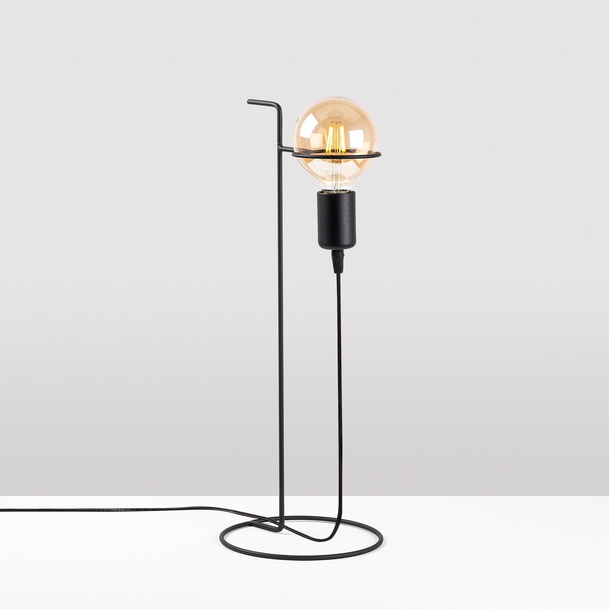 Candeeiro de Mesa – 51 cm de altura – preto – metal