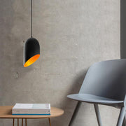Candeeiro de Teto Industrial Moderno – 12 cm de Diâmetro, 121 cm de Altura – Preto e Dourado – Metálico