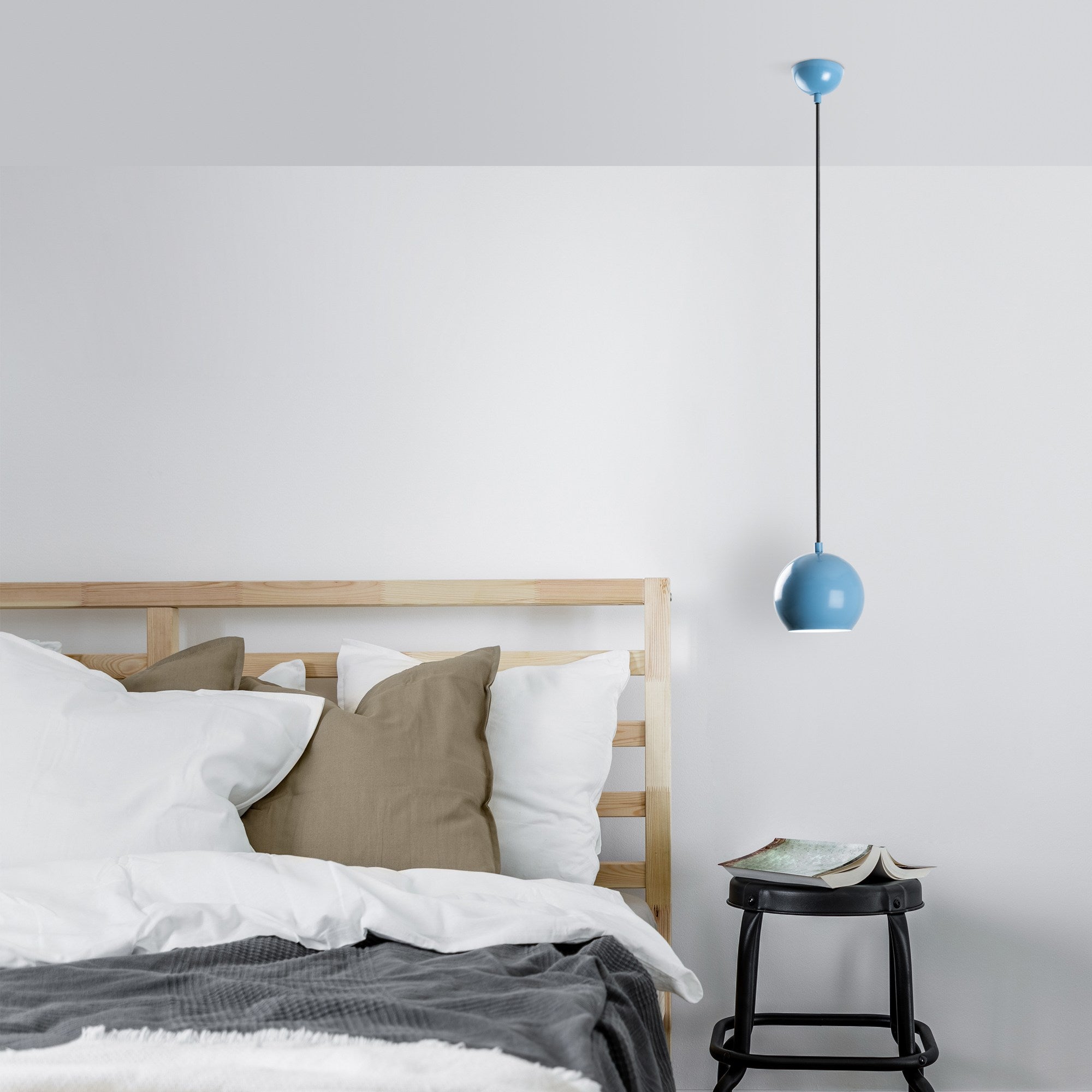 Candeeiro de Teto – Altura Ajustável 20-111 cm – Azul Claro – Metal