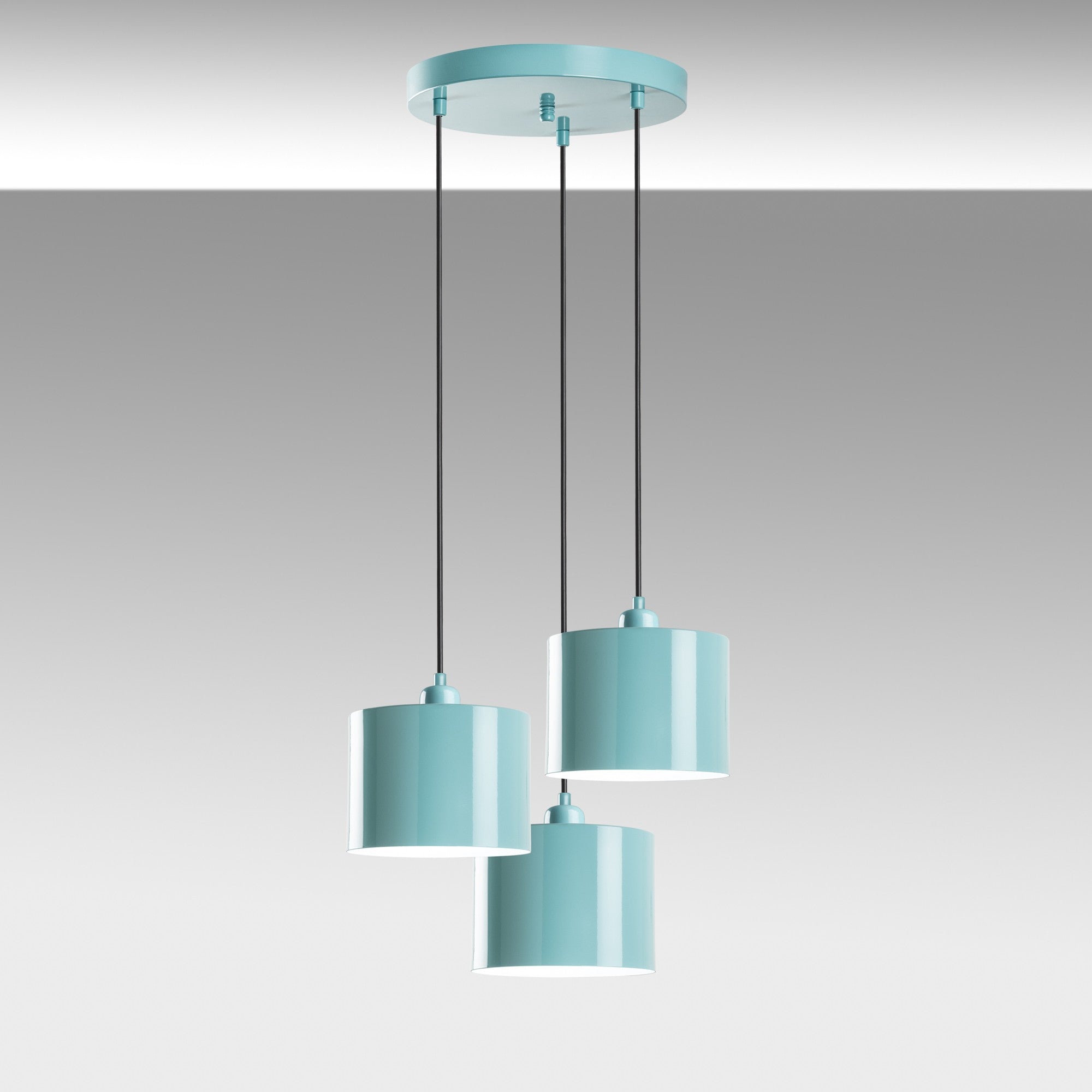 Candeeiro de Teto – diâmetro de 45 cm – cor turquesa – corpo de metal