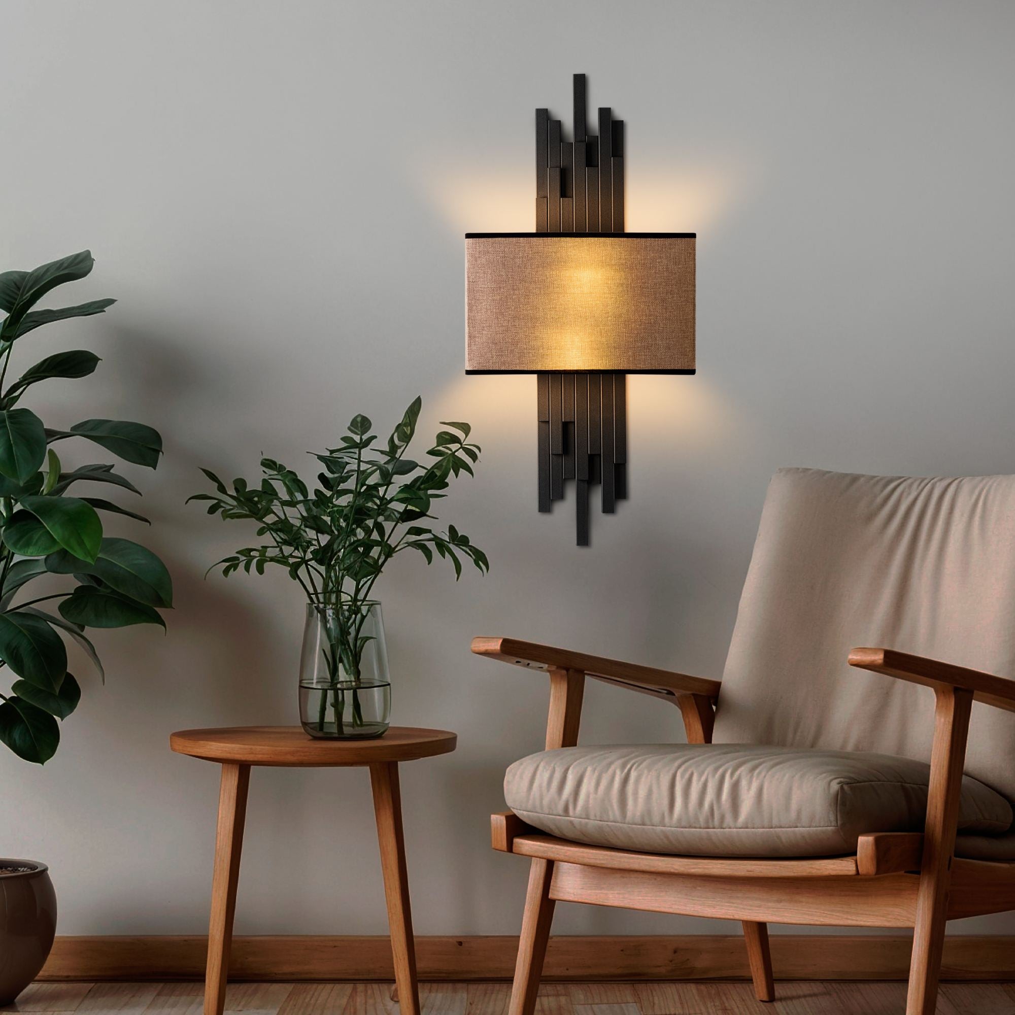 Candeeiro de Parede – 35 x 75 x 10 cm – Preto e Marrom Claro – Metal e Tecido