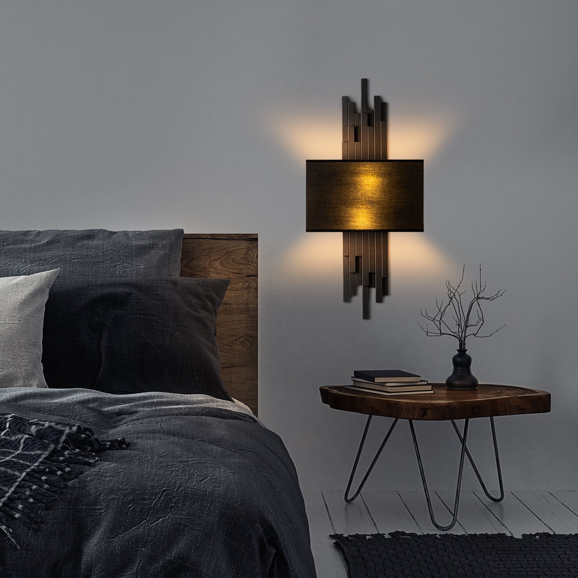 Candeeiro de Parede – 35 x 75 x 10 cm – Preto – Metal e Tecido