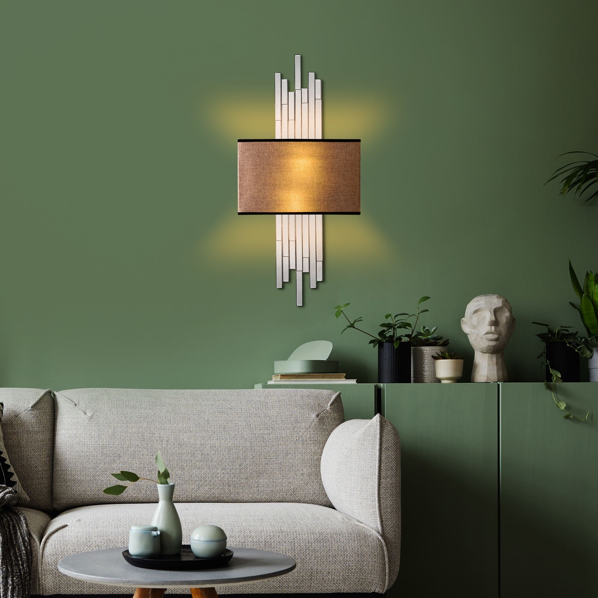 Candeeiro de Parede – 35 x 75 x 10 cm – Branco e Marrom Claro – Metal e Tecido