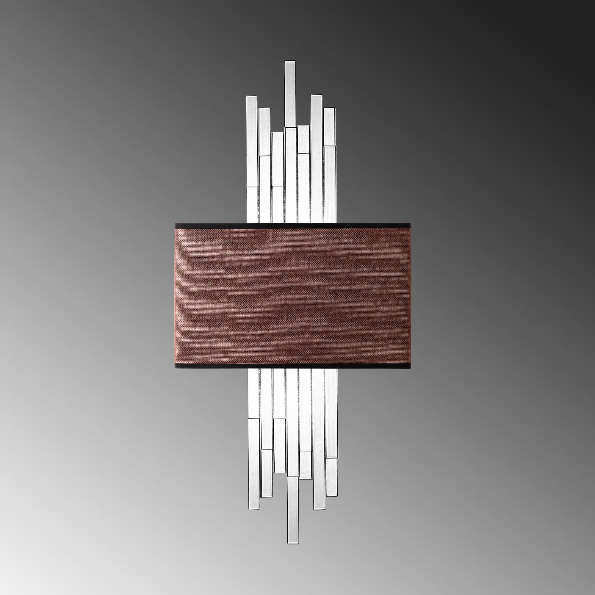 Candeeiro de Parede – 35 x 75 x 10 cm – Branco e Marrom – Metal e Tecido