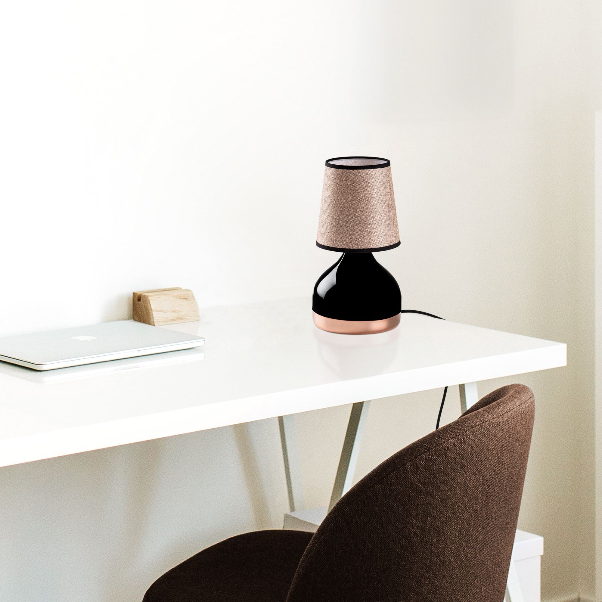 Candeeiro de mesa-Yıldo-Preto
Marrom Claro