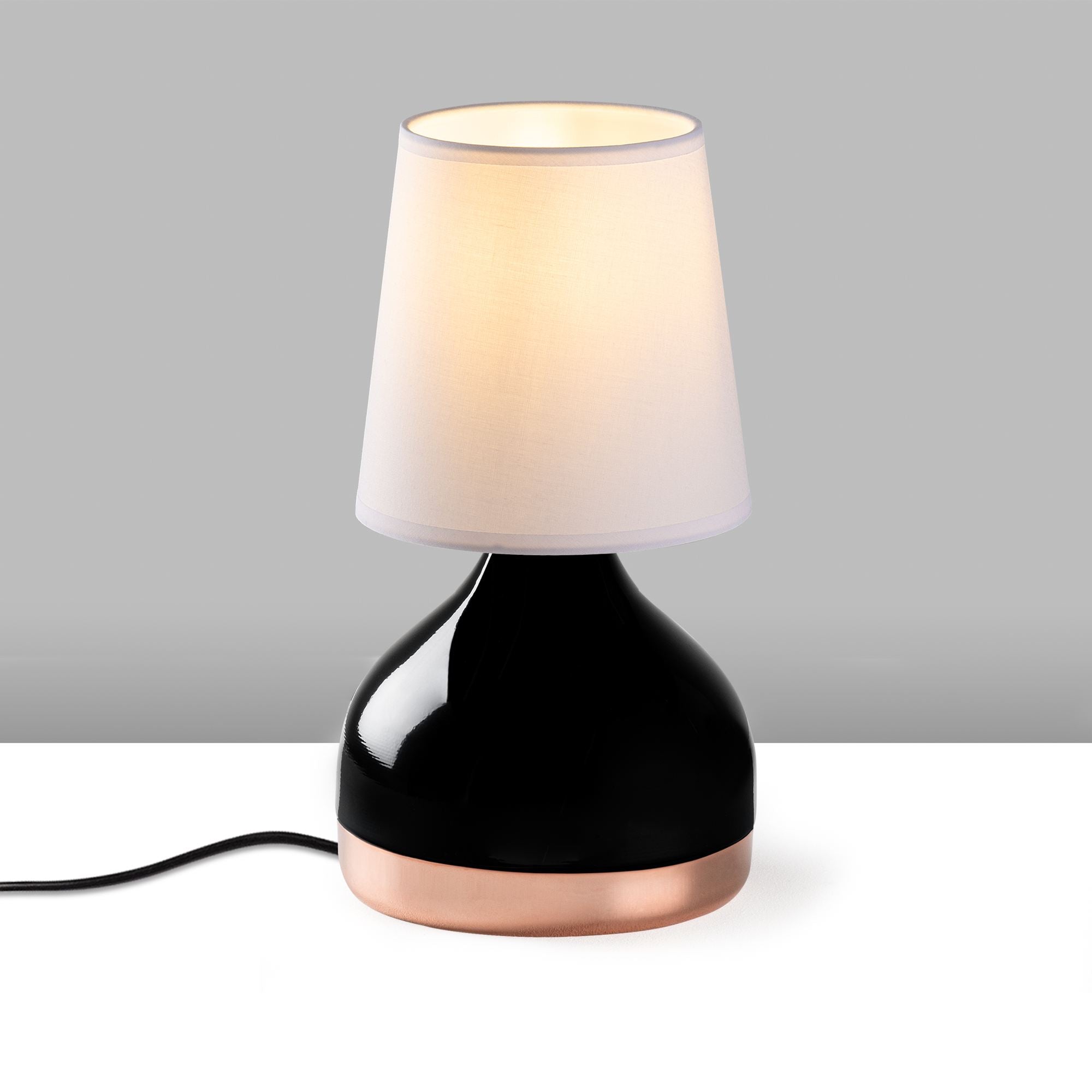 Candeeiro de mesa-Yıldo-Preto
Branco