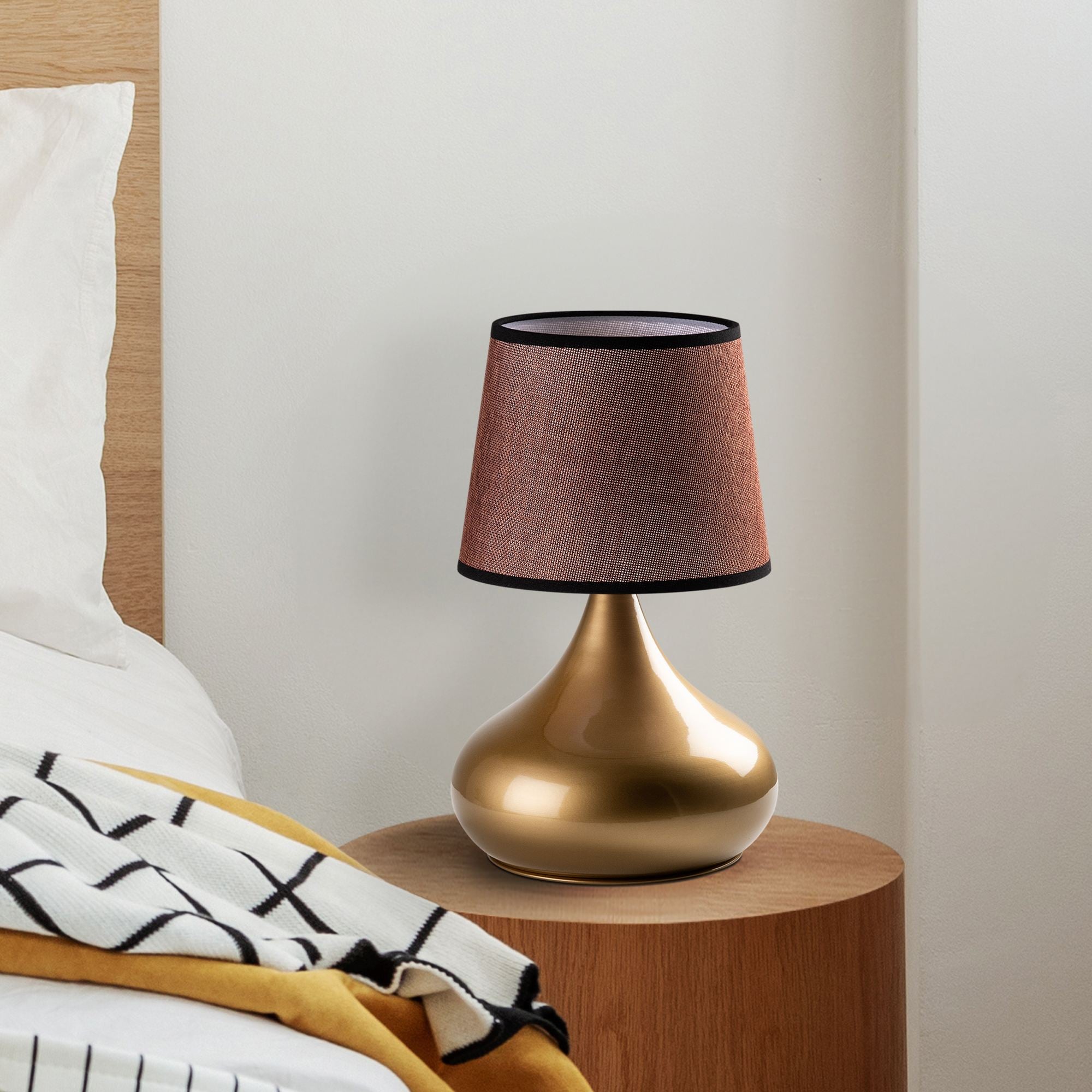 Candeeiro de mesa-Bulbe-Dourado
Marrom