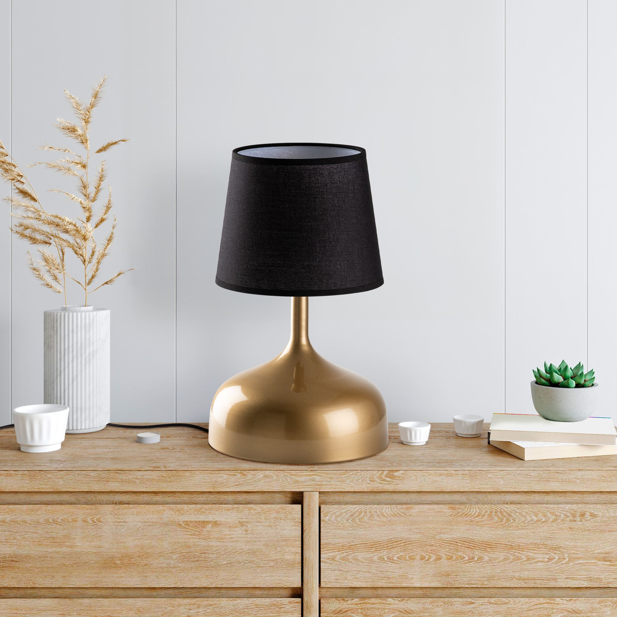 Candeeiro de mesa-Bulbous-Dourado
Preto