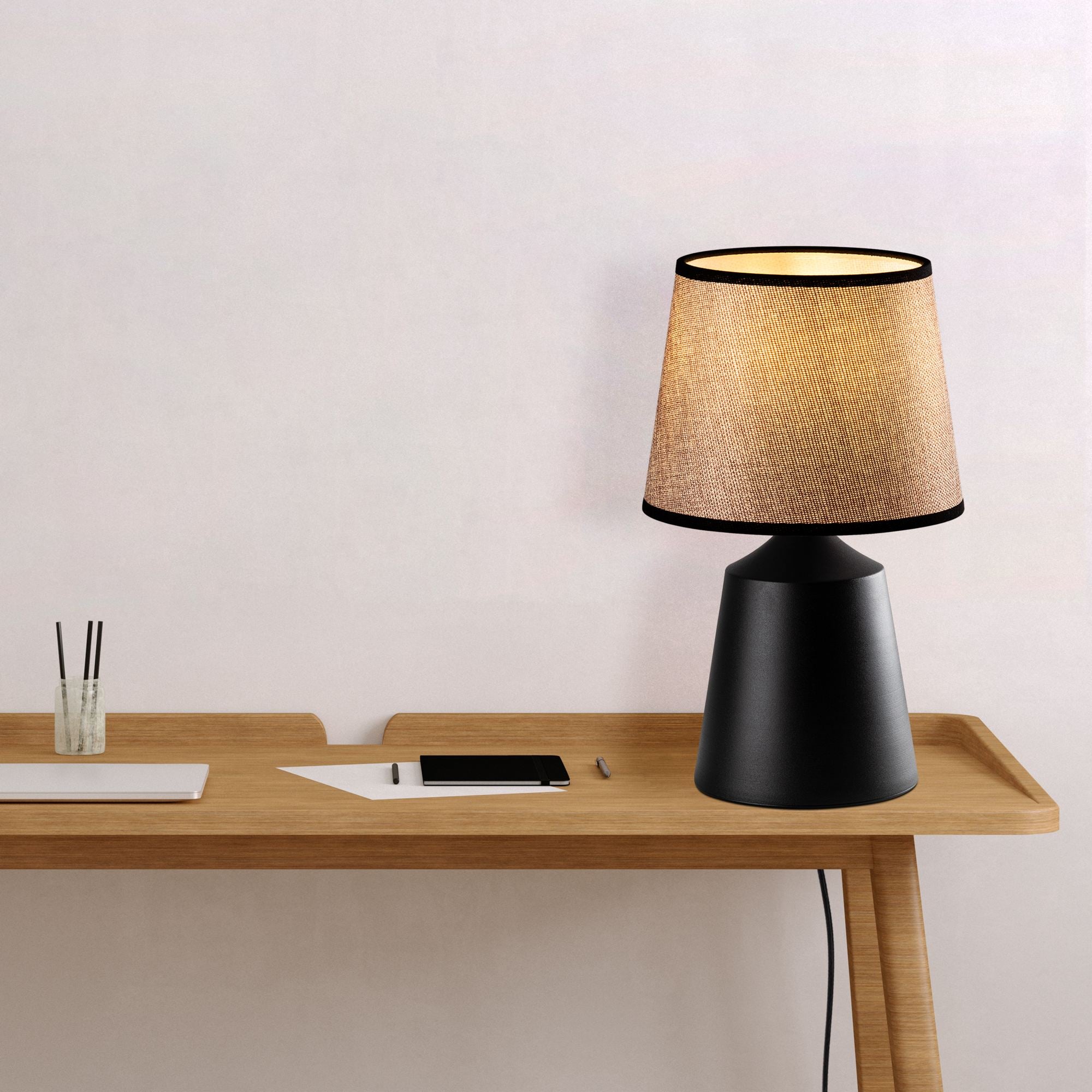 Candeeiro de mesa-Drop-Preto
Bege
