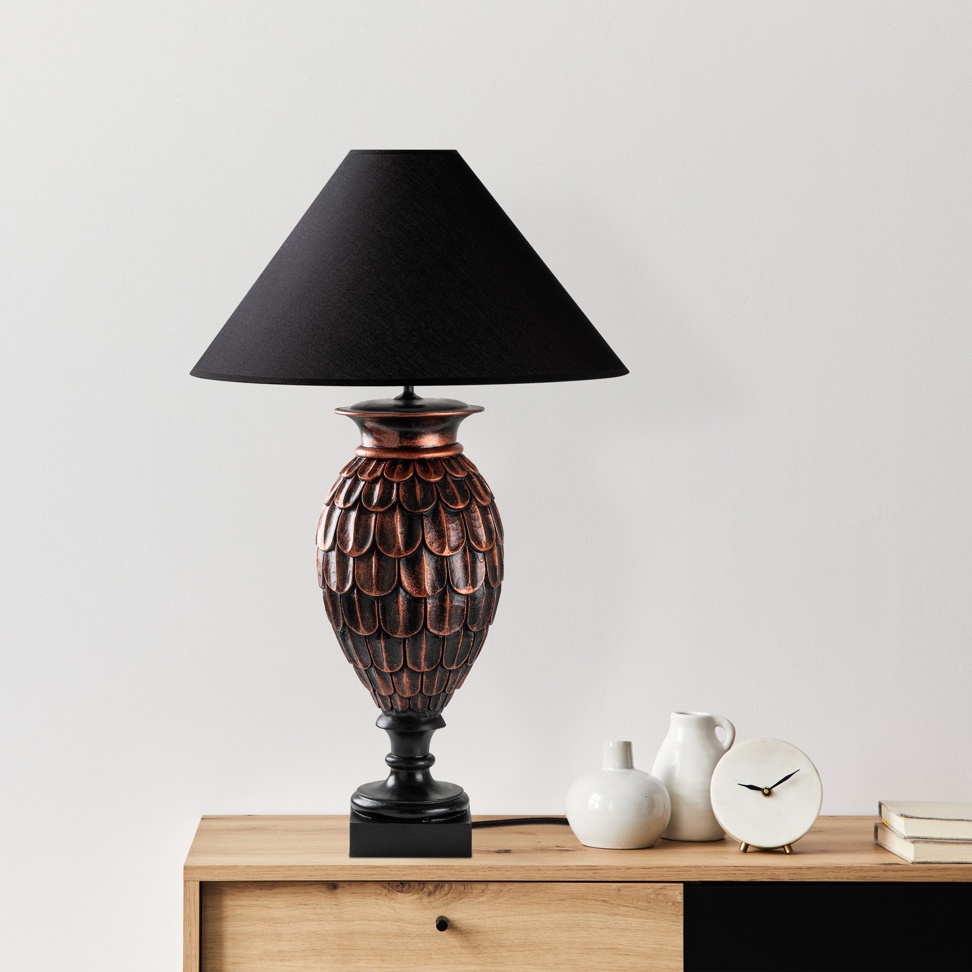 Candeeiro de mesa-Eleganze-Marrom
Preto