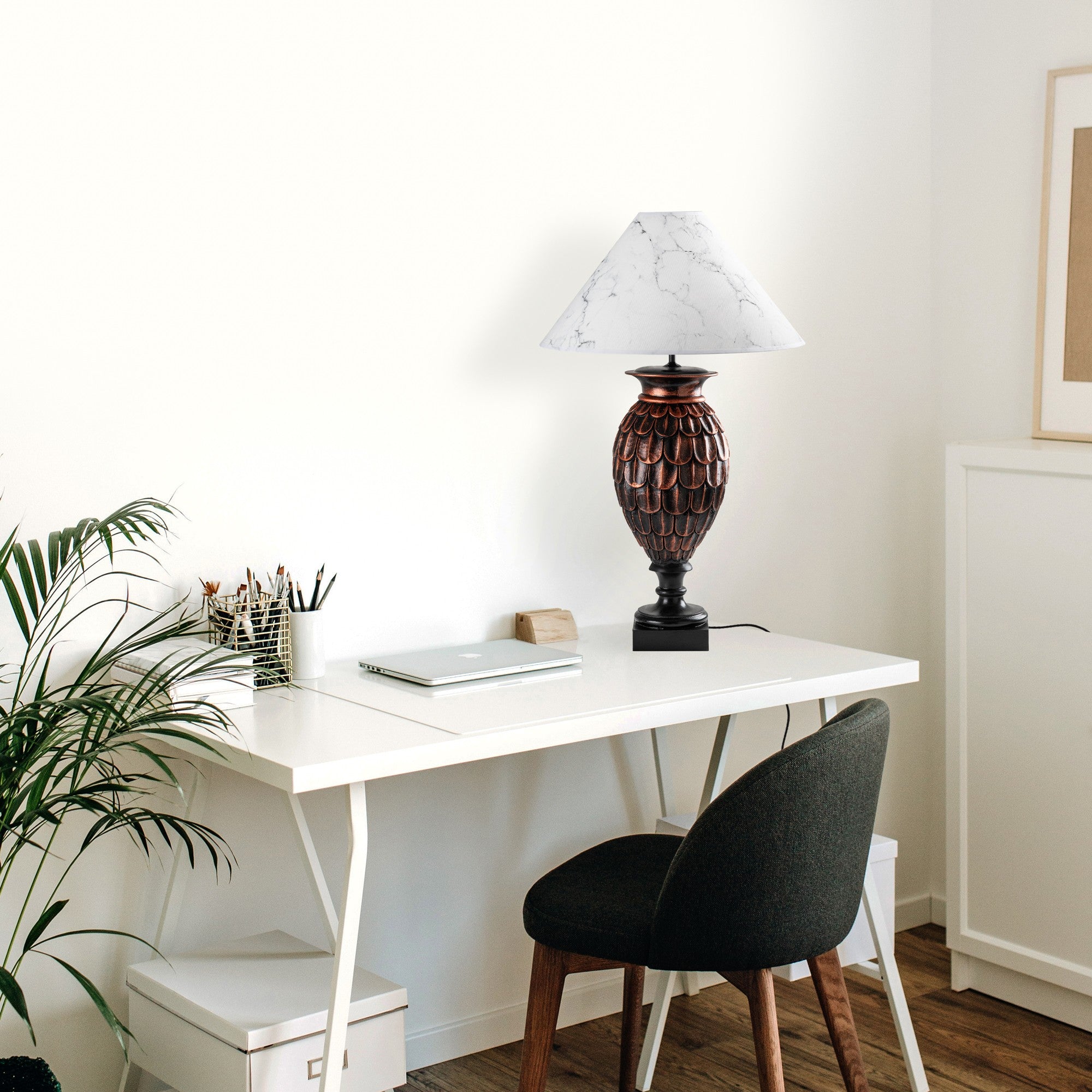 Candeeiro de mesa-Eleganze-Marrom
Branco