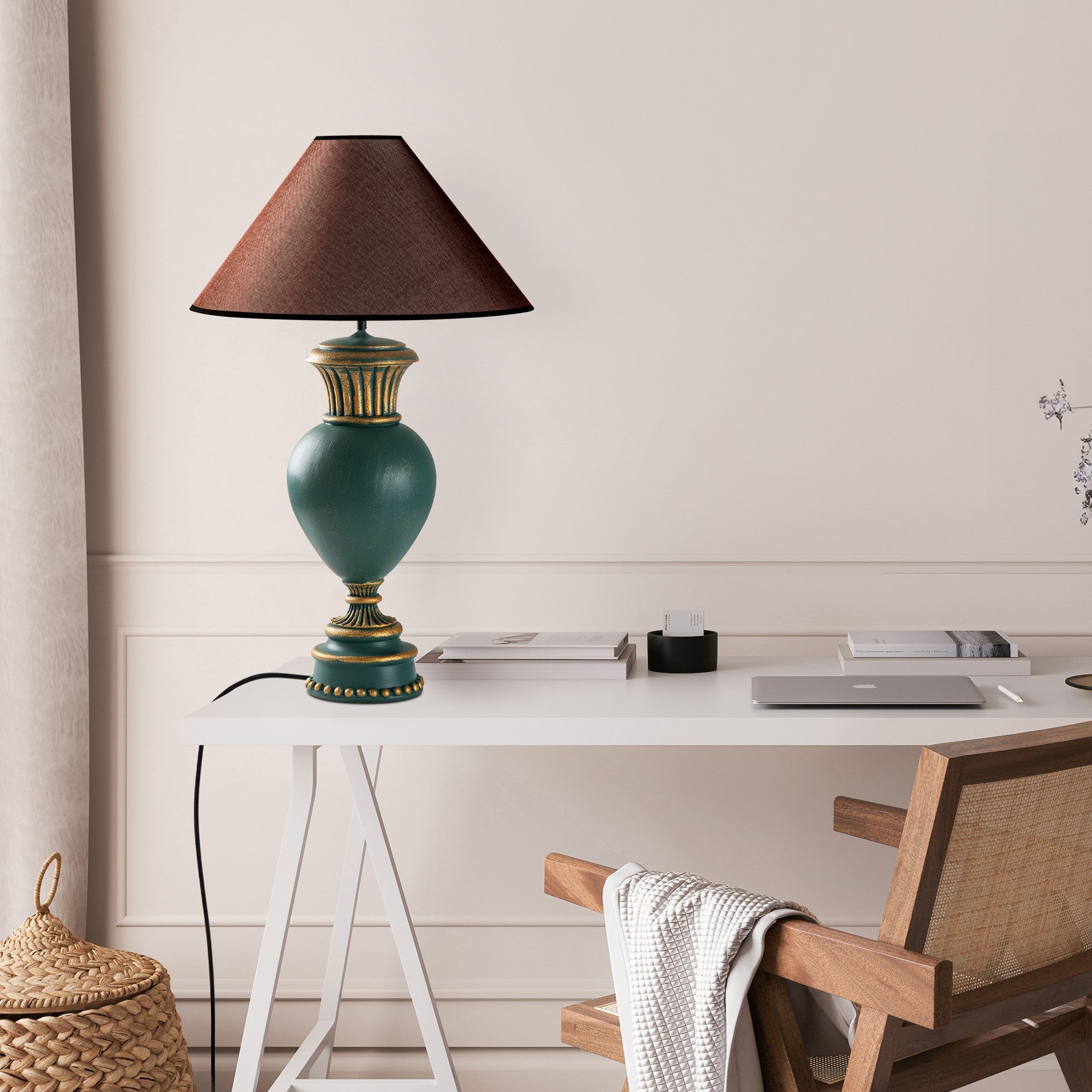 Candeeiro de mesa-Eleganze-Verde
Marrom