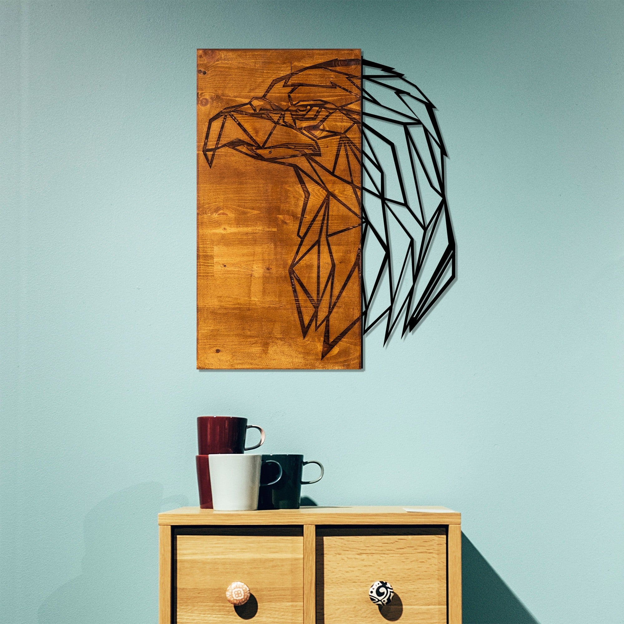 Elegante acessório decorativo de parede em madeira, 47 x 58 cm | 50% madeira (3 cm de espessura) e 50% metal | Acabamento em nogueira e preto, variações de textura exclusivas