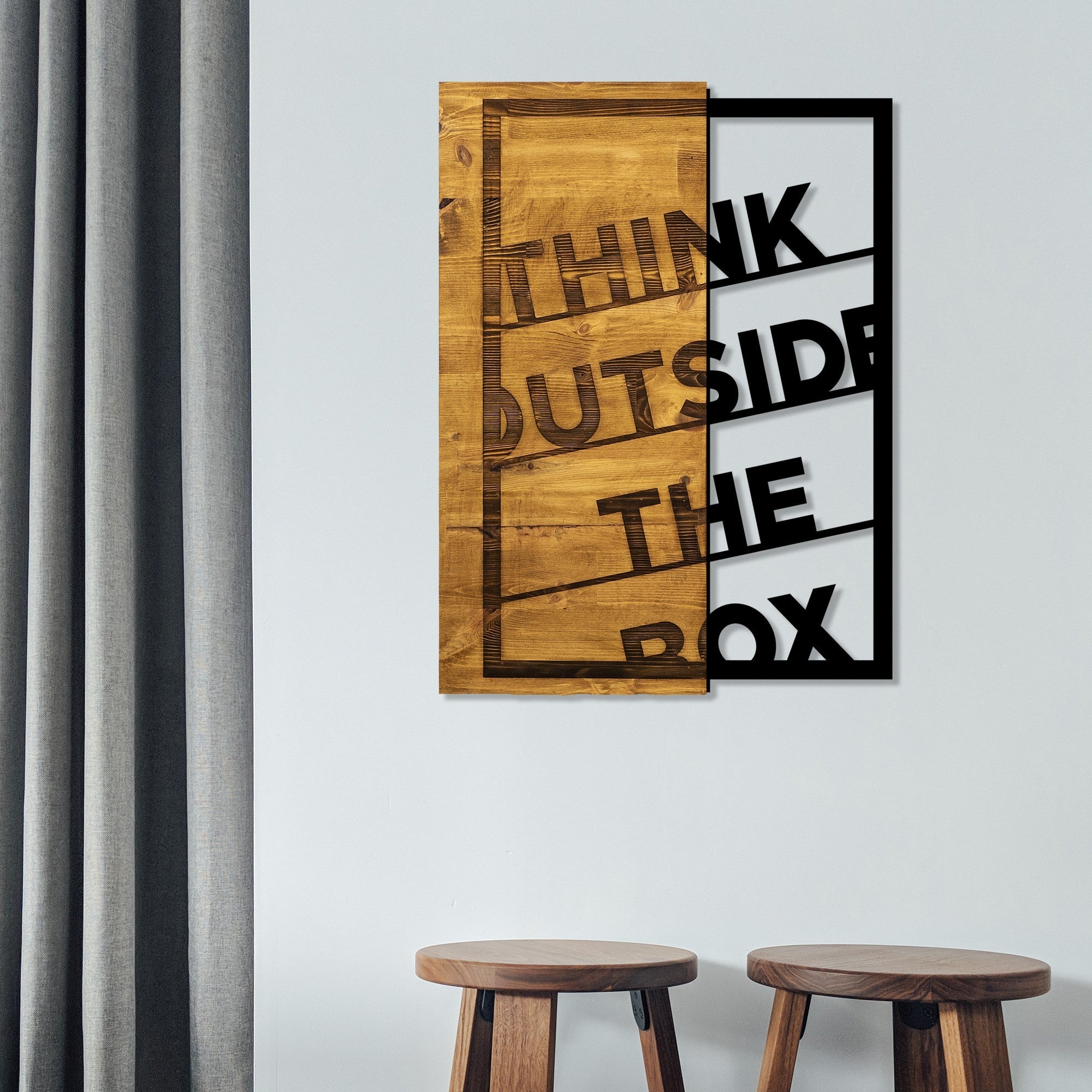 Acessório Decorativo de Parede – 42 x 58 cm – Nogueira e preto – Madeira e metal