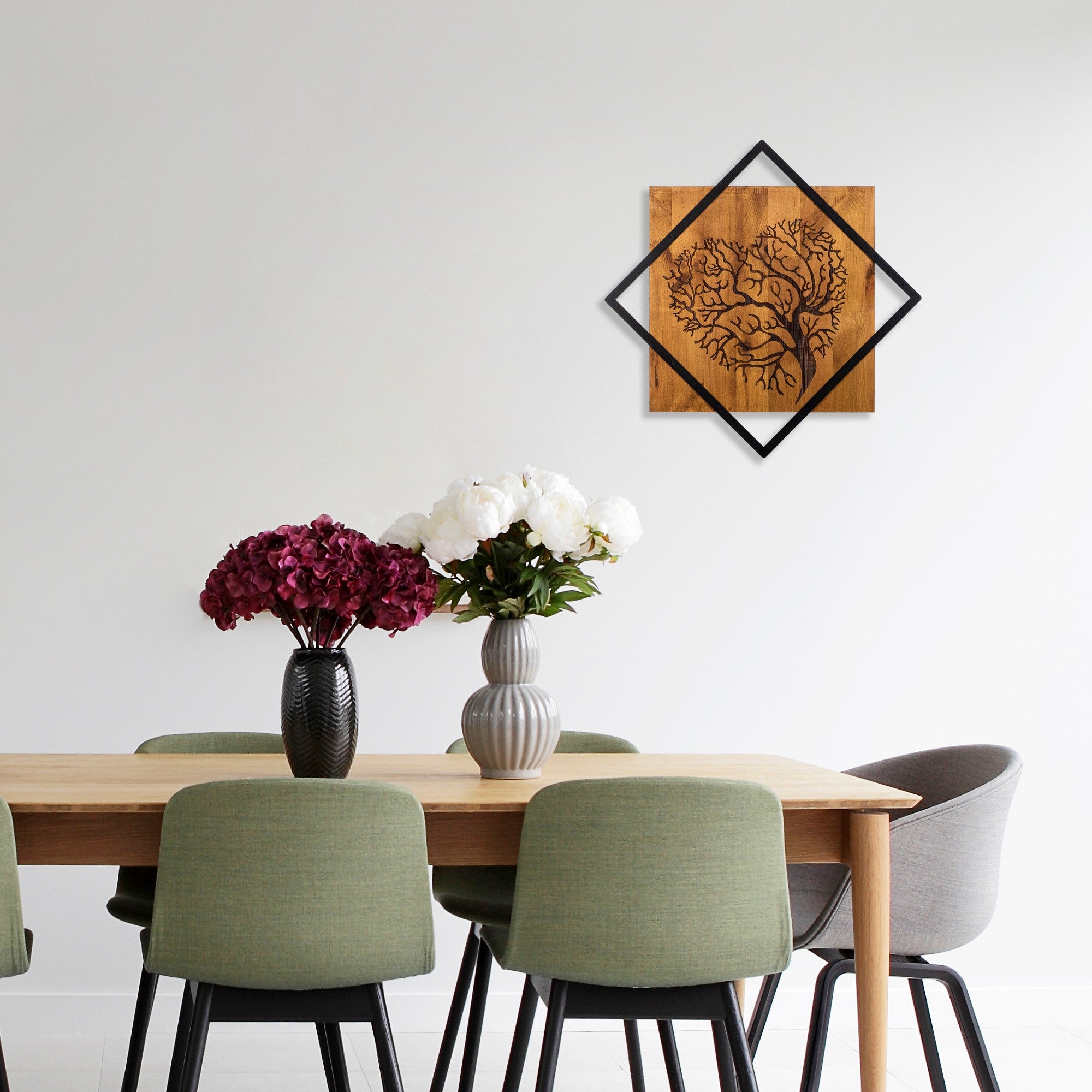 Acessório Decorativo de Parede – 54 x 54 cm – Nogueira e Preto – Madeira e Metal
