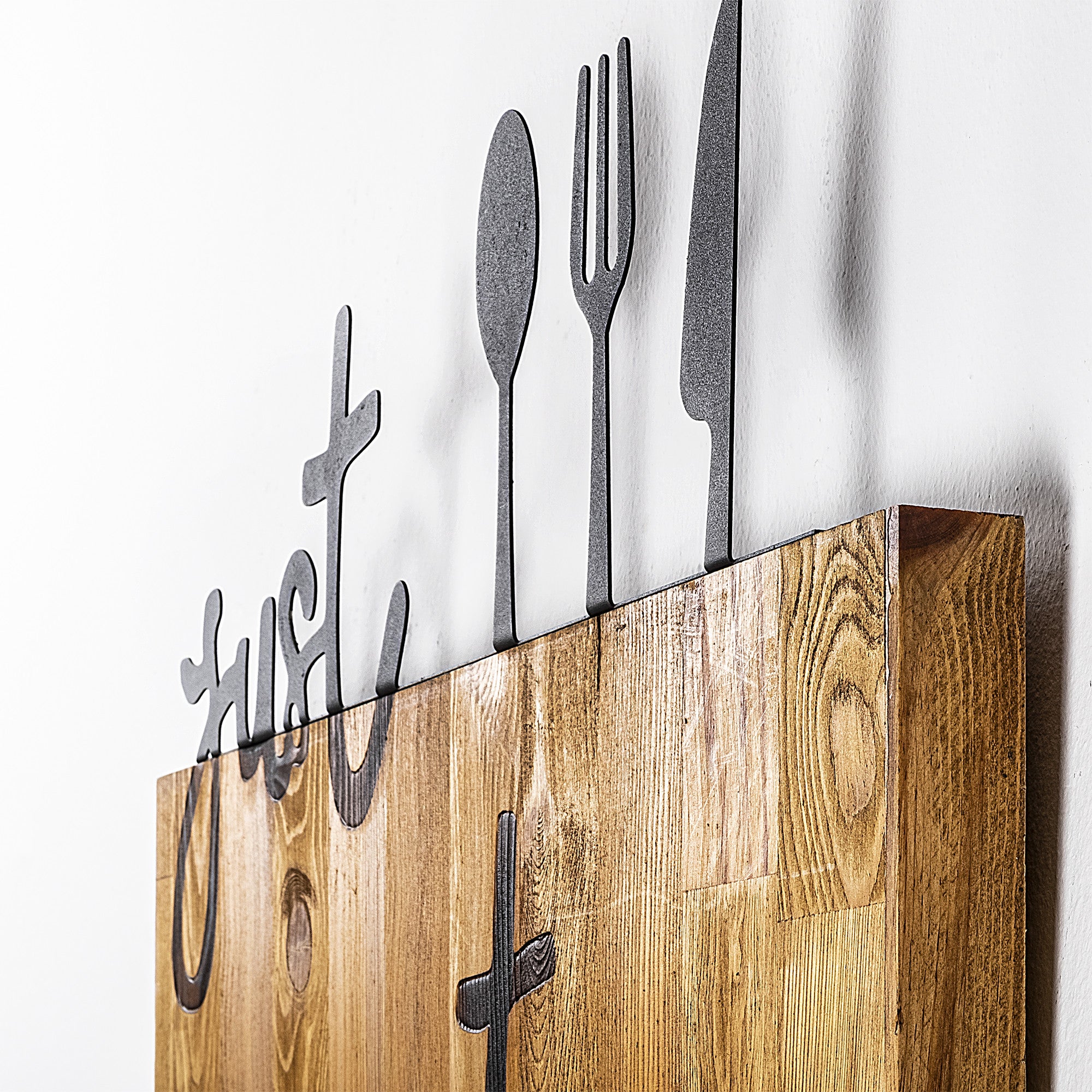 Acessório decorativo de parede – 58 x 3 x 52 cm – nogueira e preto – metal e madeira