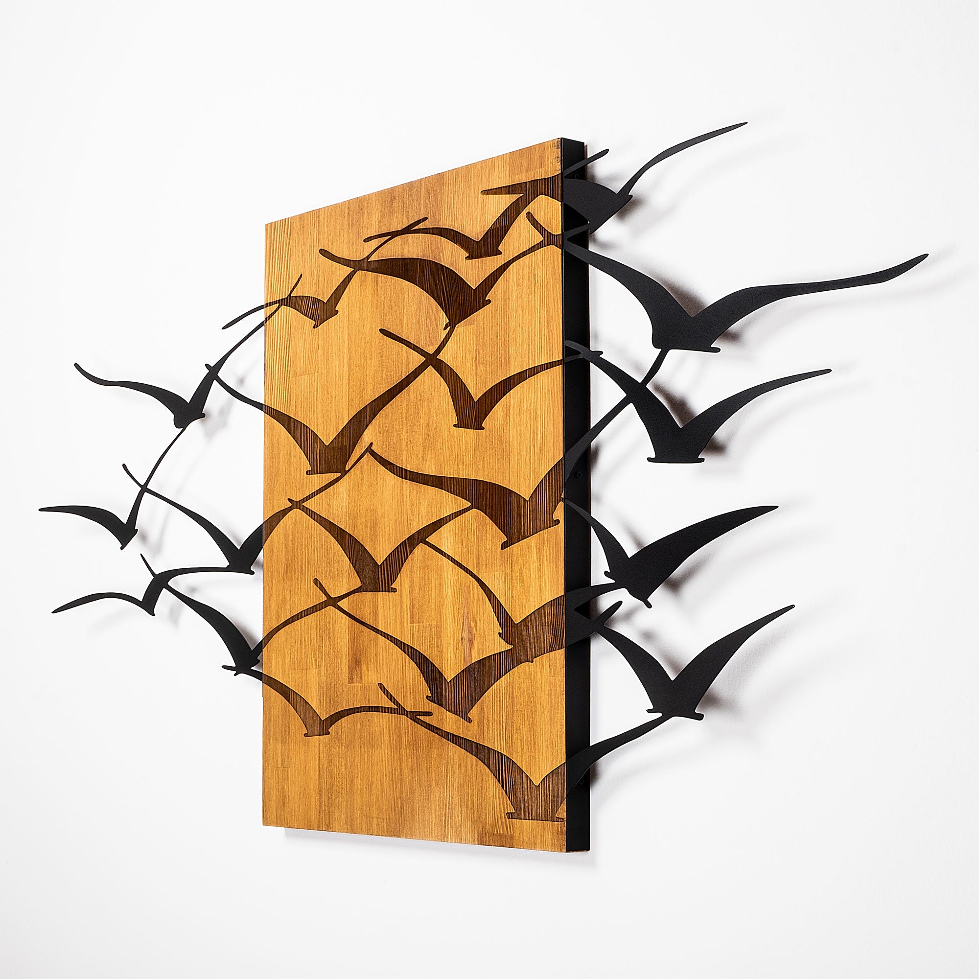 Acessório decorativo de parede – 70 x 140 cm – nogueira e preto – madeira e metal