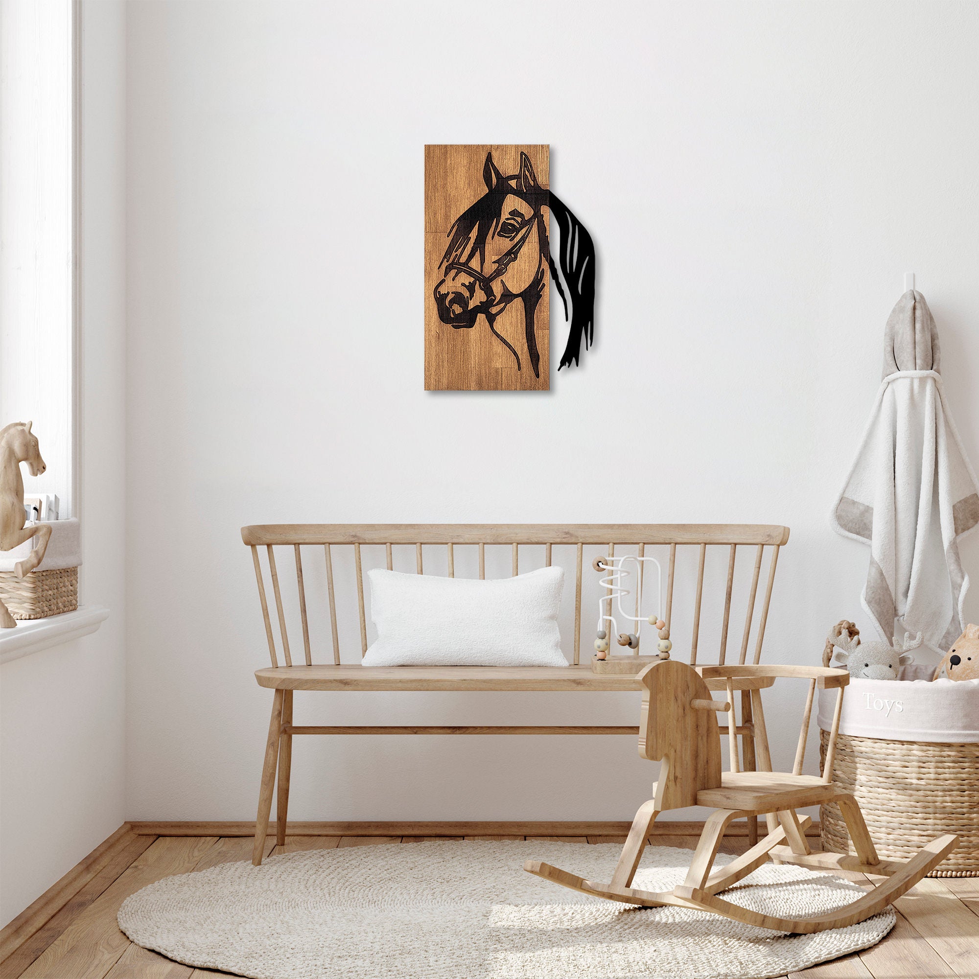 Acessório decorativo de parede em madeira, preto e nogueira, 40 x 3 x 58 cm | 50% madeira (3 cm) e 50% metal (1,5 mm) | Design exclusivo para decoração elegante
