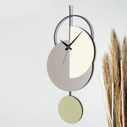 Relógio de parede decorativo em metal – 68 cm de diâmetro – verde, cinza e creme – 100% metal