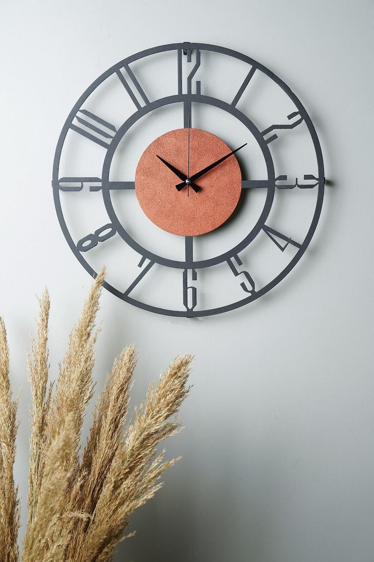 Relógio de Parede Decorativo em Metal Preto e Laranja - 50cm de Diâmetro, 100% Metal