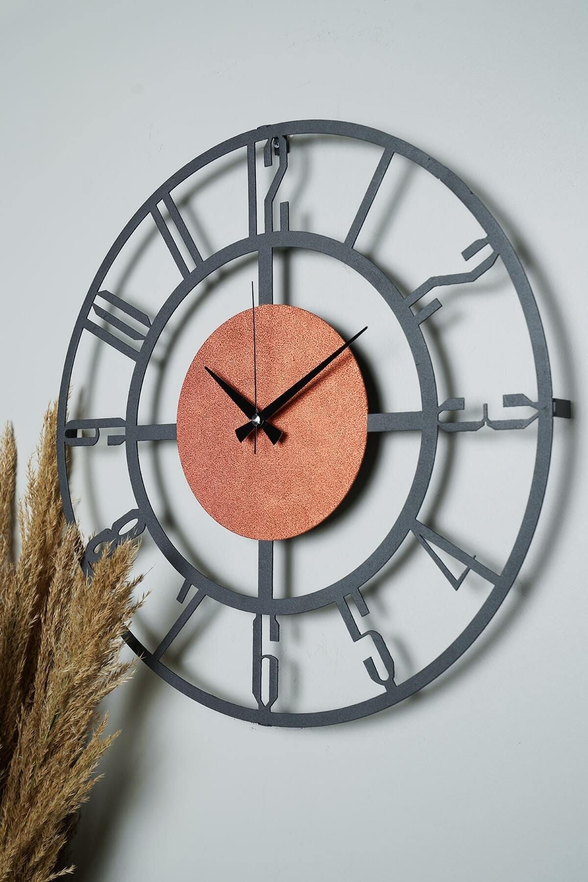 Relógio de Parede Decorativo em Metal Preto e Laranja - 50cm de Diâmetro, 100% Metal
