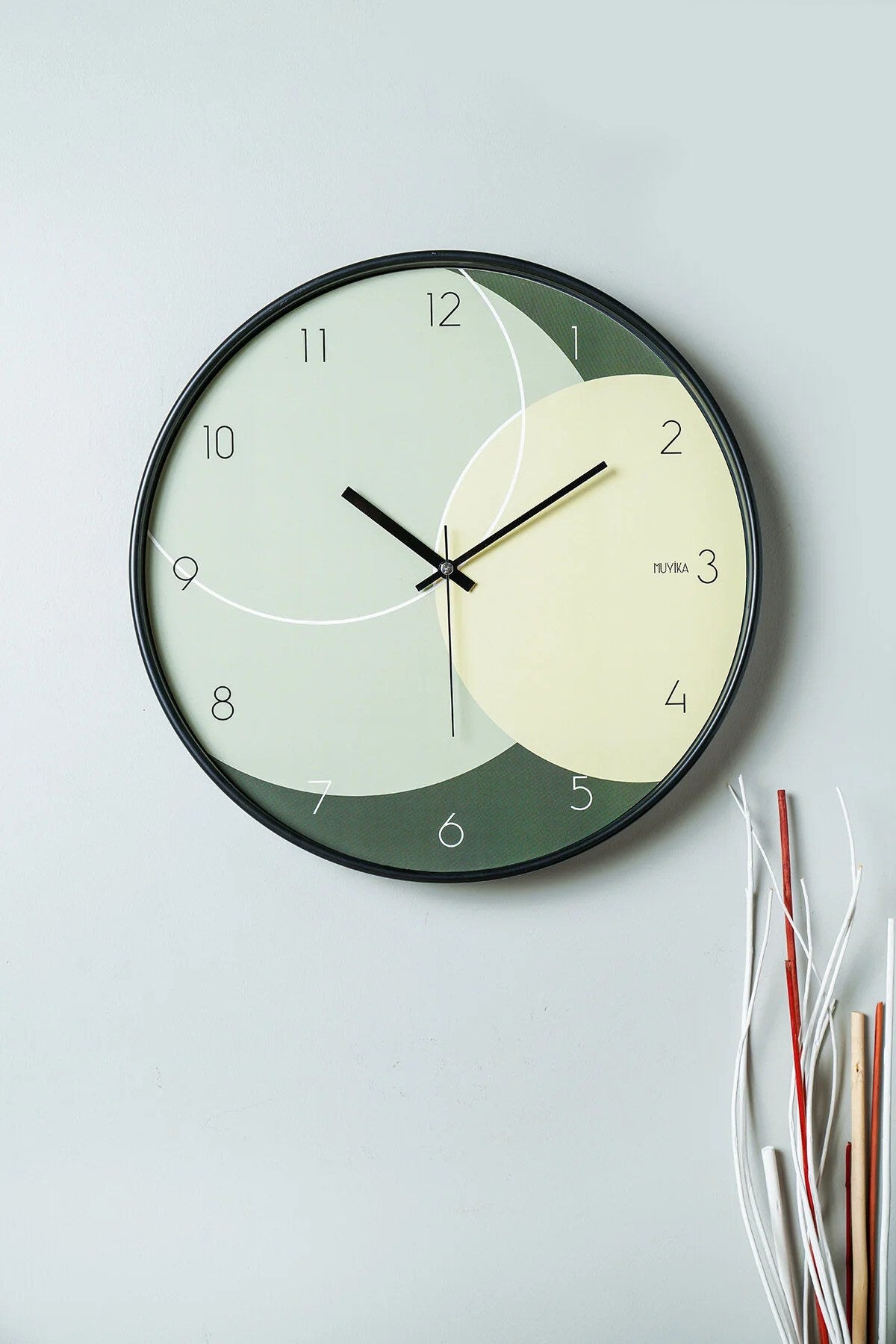Relógio de Parede Decorativo Multicolor em Vidro 100% - 42cm de Diâmetro, Design Moderno e Elegante