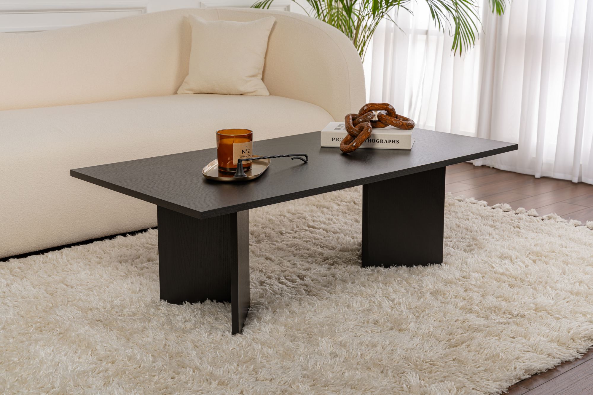 Mesa de Centro Preta Elegante, 119 x 60 x 40 cm | Painel de Partículas 100% Revestido em Melamina, 18 mm de Espessura | Perfeita para Salas de Estar Modernas e Espaços Aconchegantes