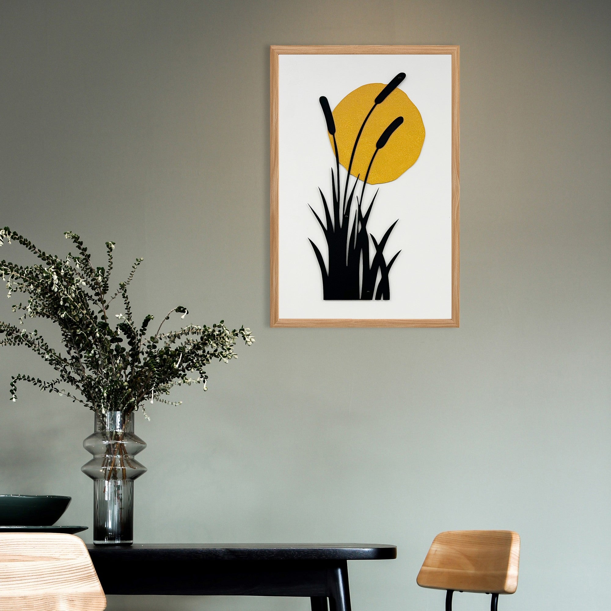 Quadro Decorativo "Embrace of the Sun" - Arte Multicolor em MDF com Moldura de Pinho e Detalhes Metálicos 50x35cm