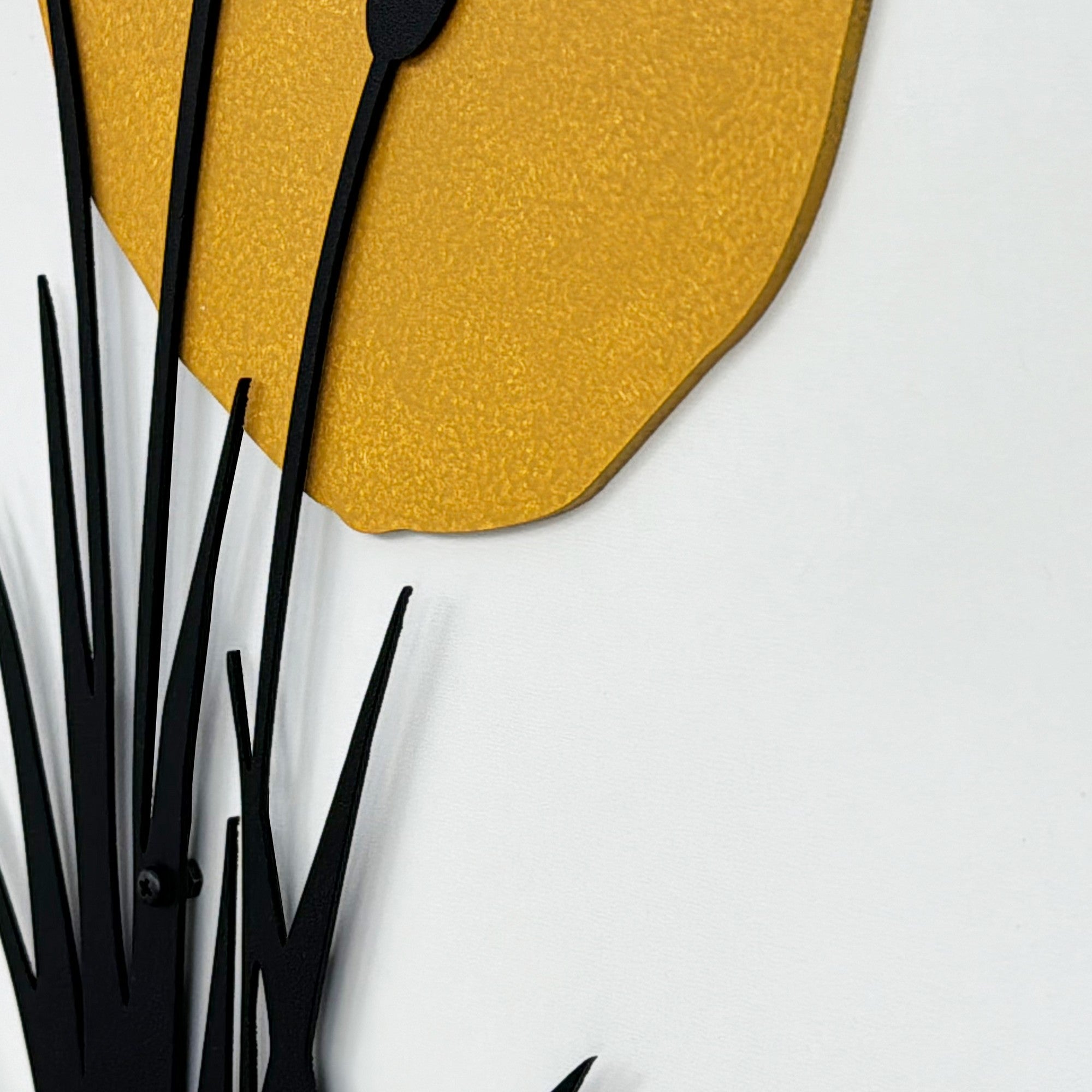 Quadro Decorativo "Embrace of the Sun" - Arte Multicolor em MDF com Moldura de Pinho e Detalhes Metálicos 50x35cm