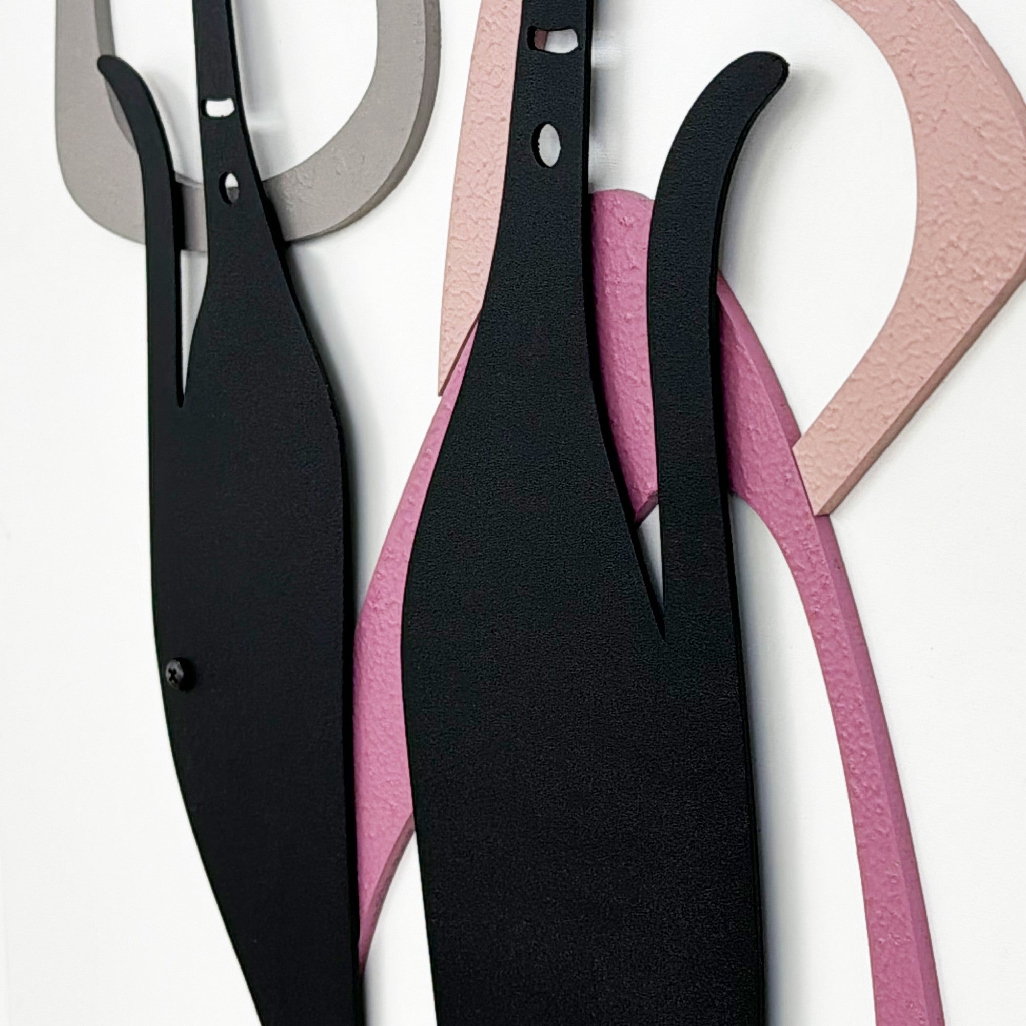 Quadro Decorativo "Nature's Embrace" - Pintura em MDF com Moldura de Pinheiro e Detalhes Metálicos Multicolor 50x35cm