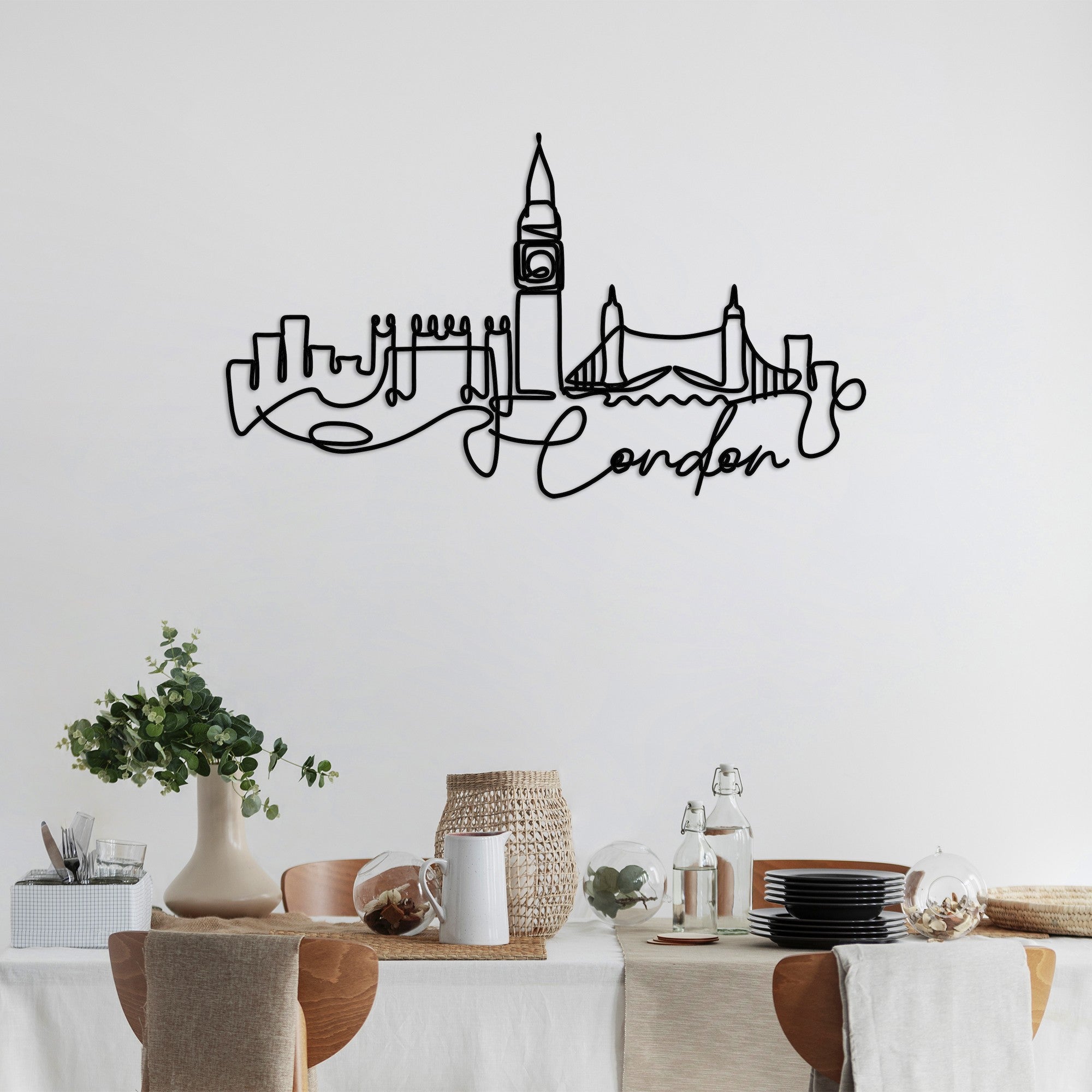 Acessório Decorativo de Parede London - Metal Preto 120x53cm - Elegância Industrial para o Seu Espaço