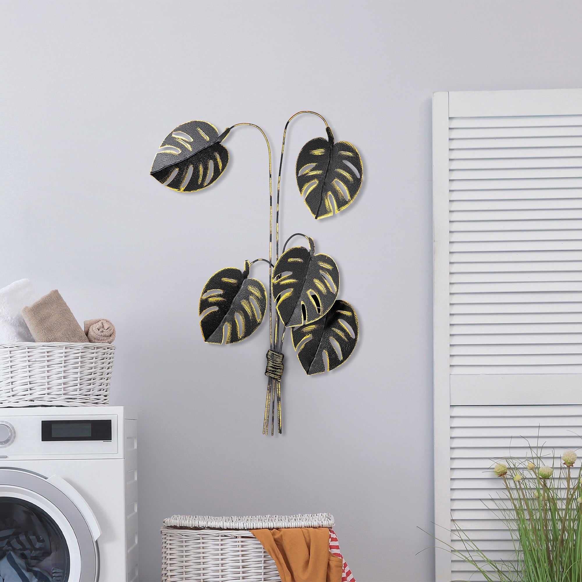 Monstera Dourada - Acessório Decorativo de Parede em Metal Artesanal 68x98cm