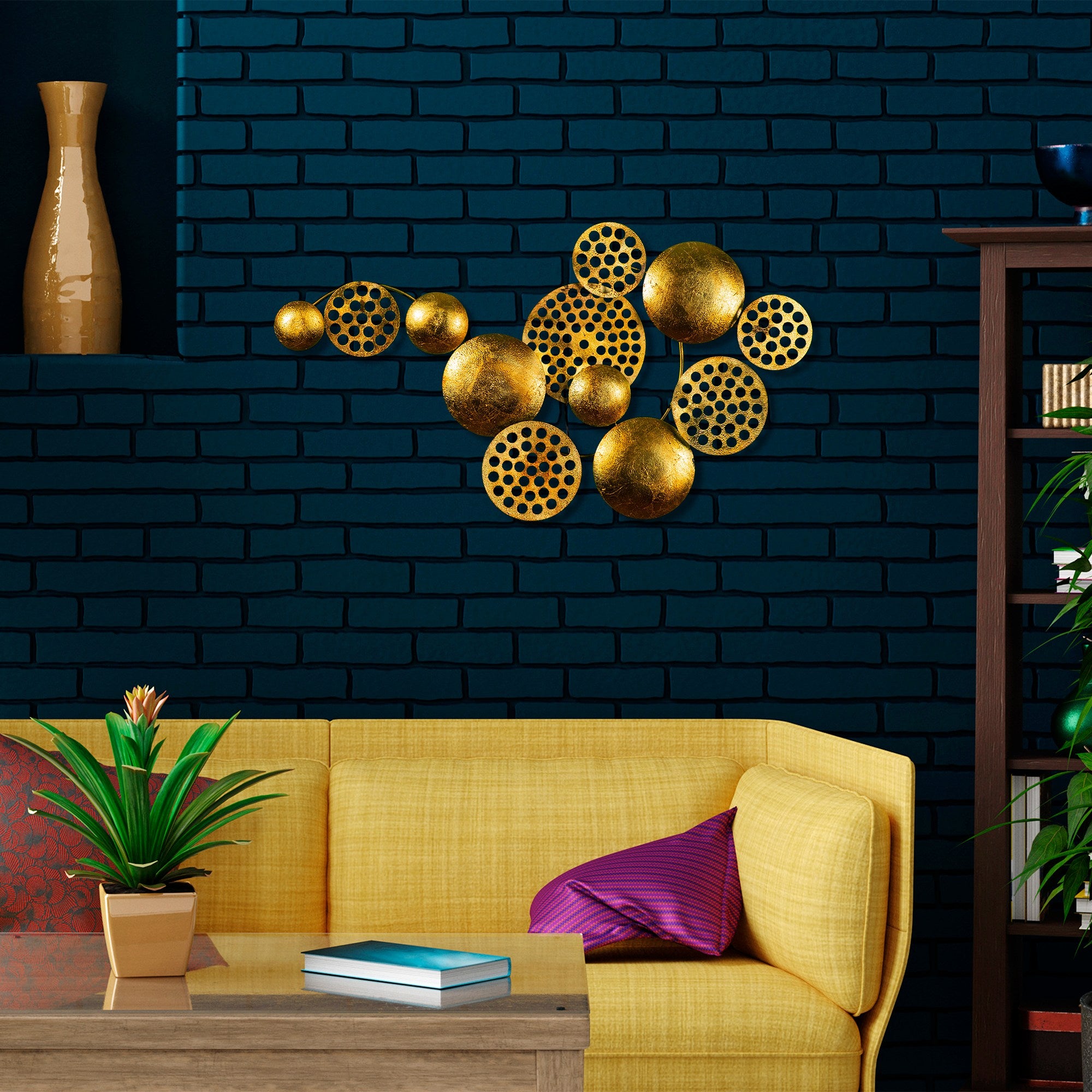 Acessório Decorativo de Parede Aurora 4 - Metal Dourado Artesanal 45x82cm