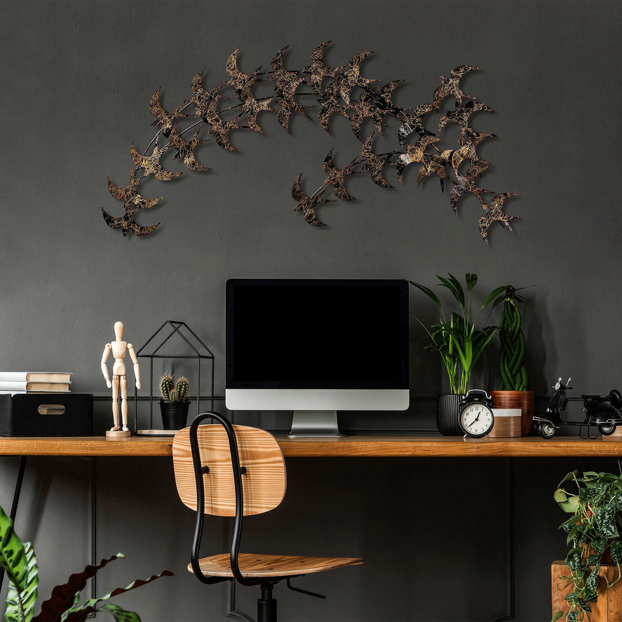 Acessório Decorativo de Parede Kirlangic Dourado - Metal Artesanal 75x136cm para Transformar o Seu Espaço