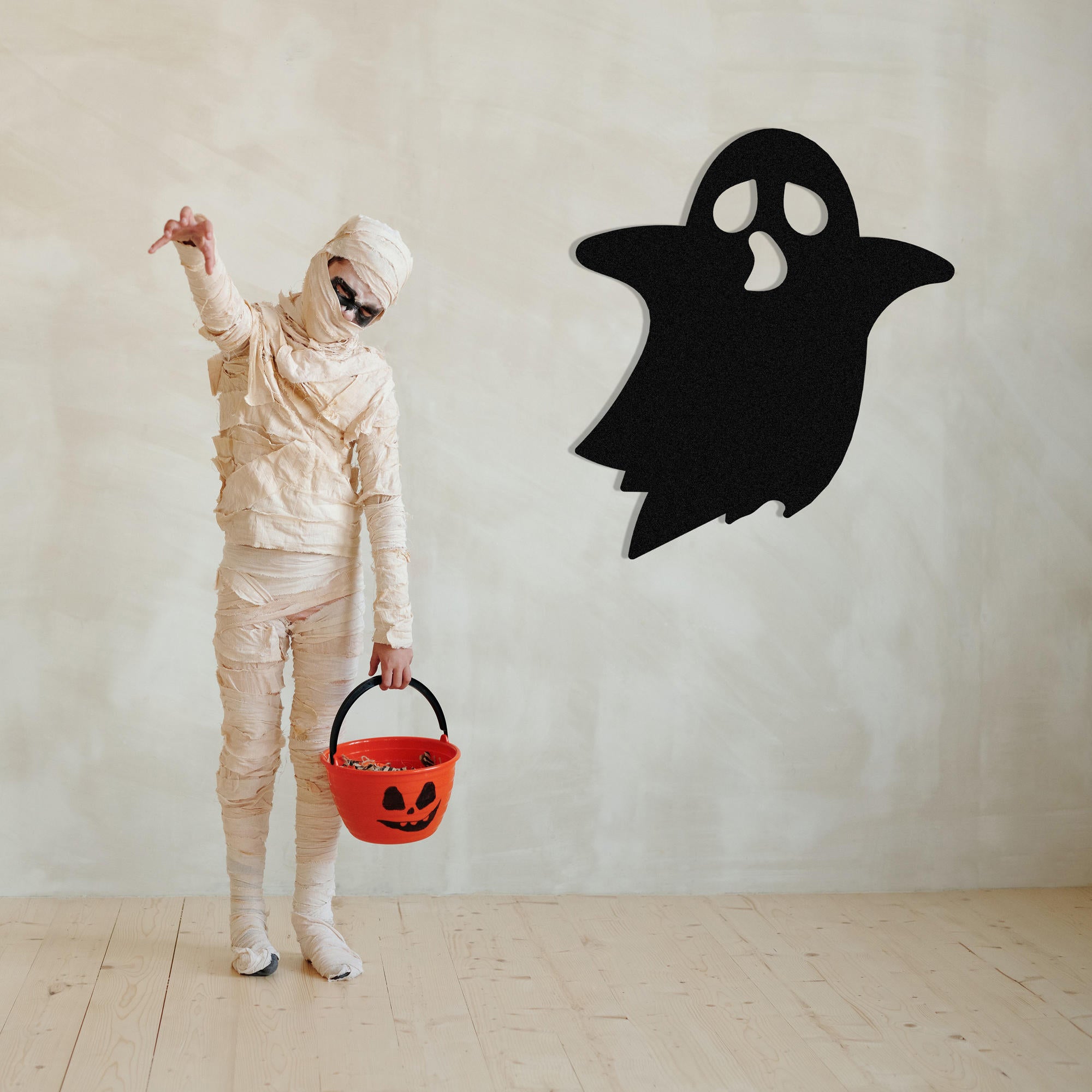 Acessório Decorativo de Parede Halloween 7 em Metal Preto - 44x50cm