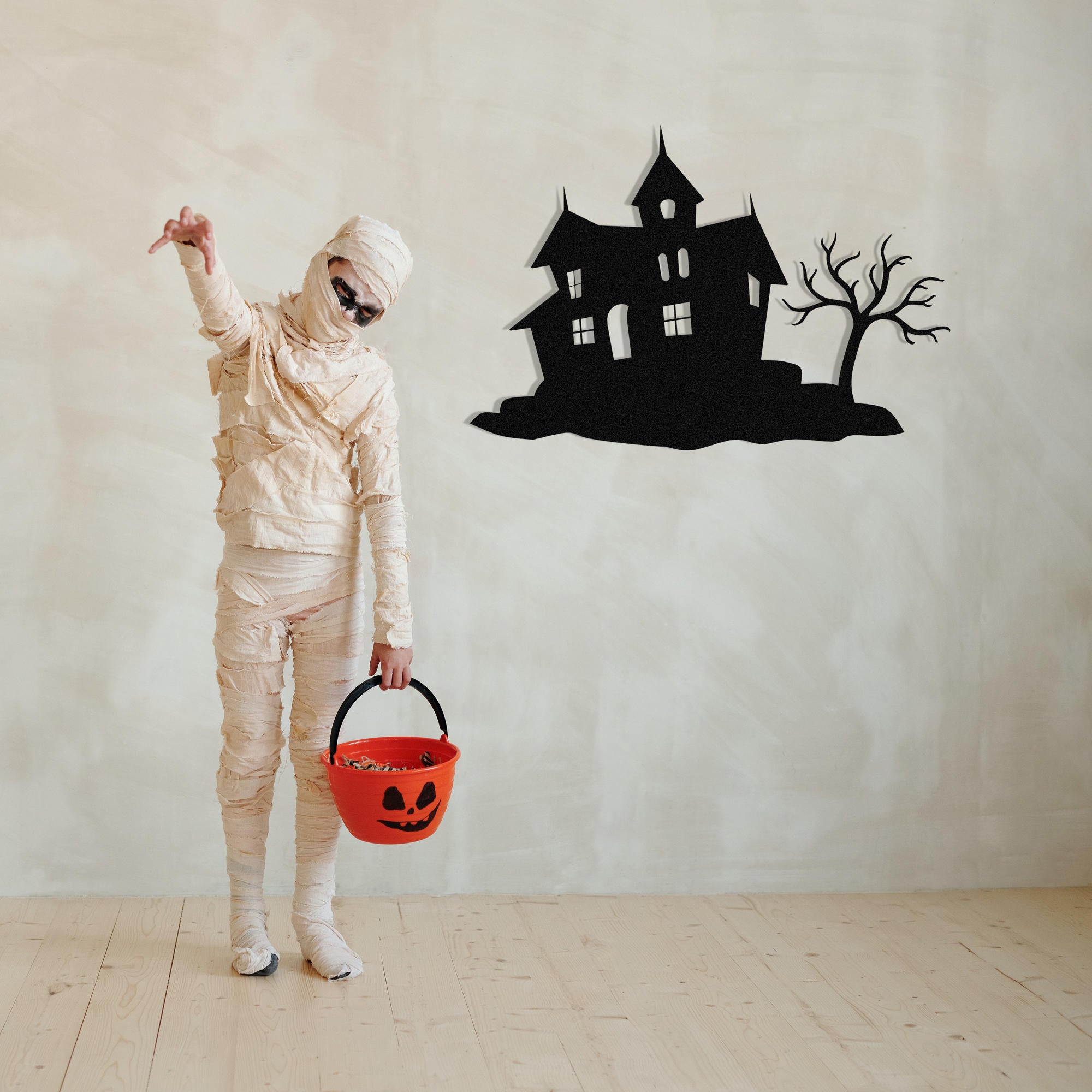 Acessório Decorativo de Parede em Metal Halloween 9 - Preto 70x47cm