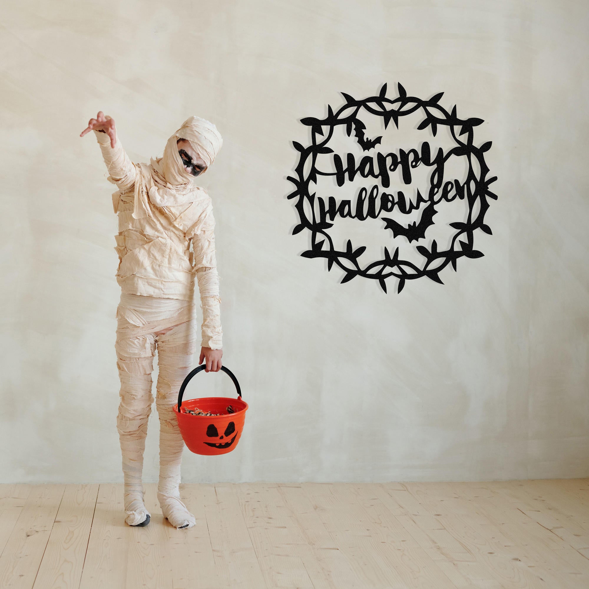 Acessório Decorativo de Parede em Metal Halloween - Preto 49x49cm