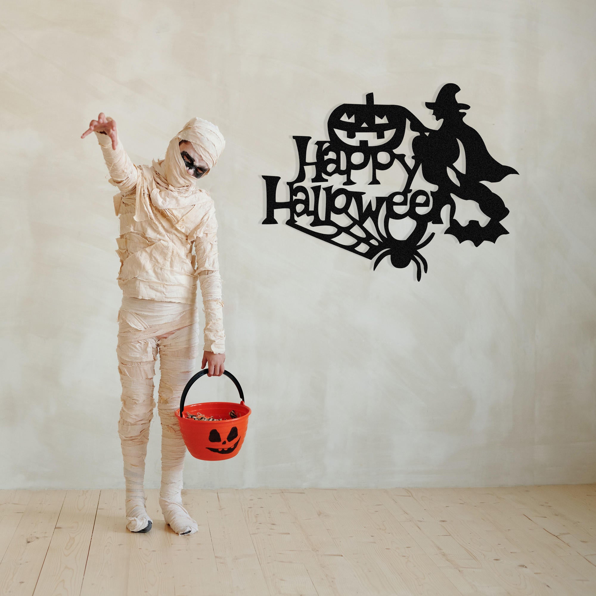 Acessório Decorativo de Parede Halloween 16 - Metal Preto 53x41cm