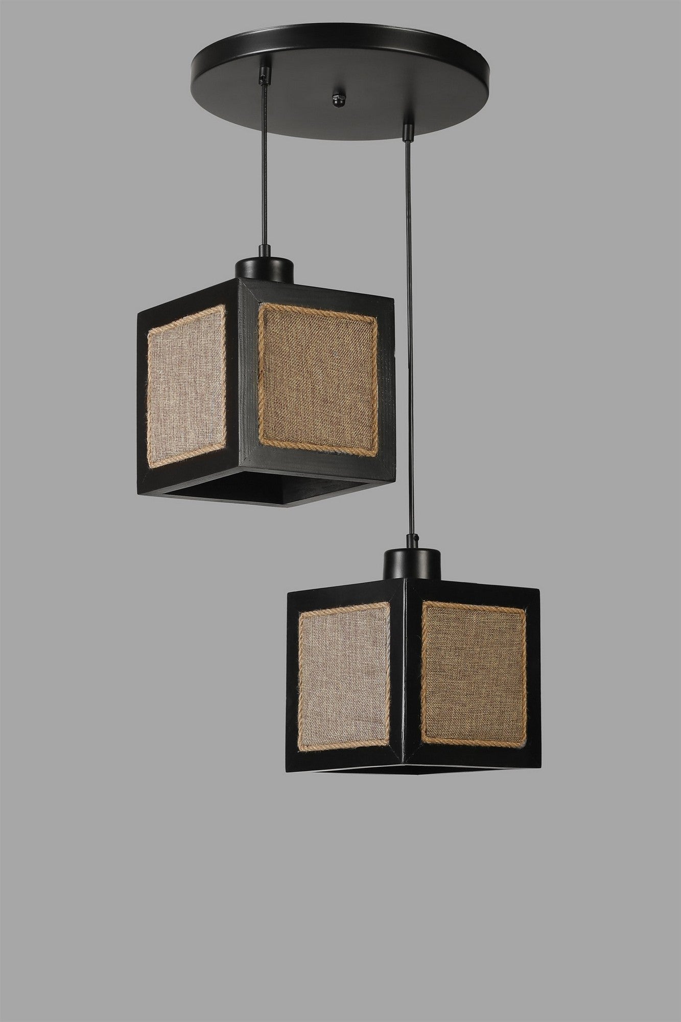 Candeeiro de Teto – 70 cm – Preto/Rattan – Madeira de Fir