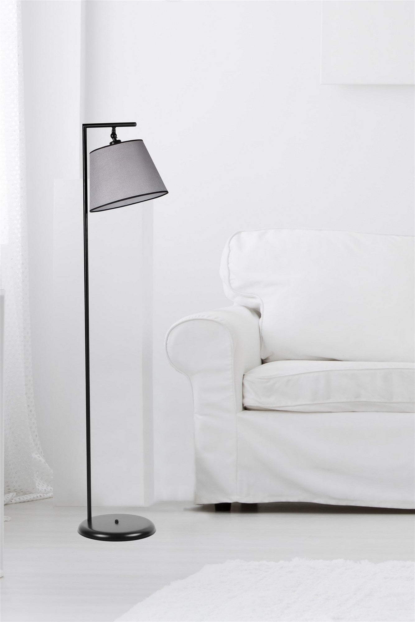 Candeeiro de Pé – 154 cm – Preto e Cinza – Metal