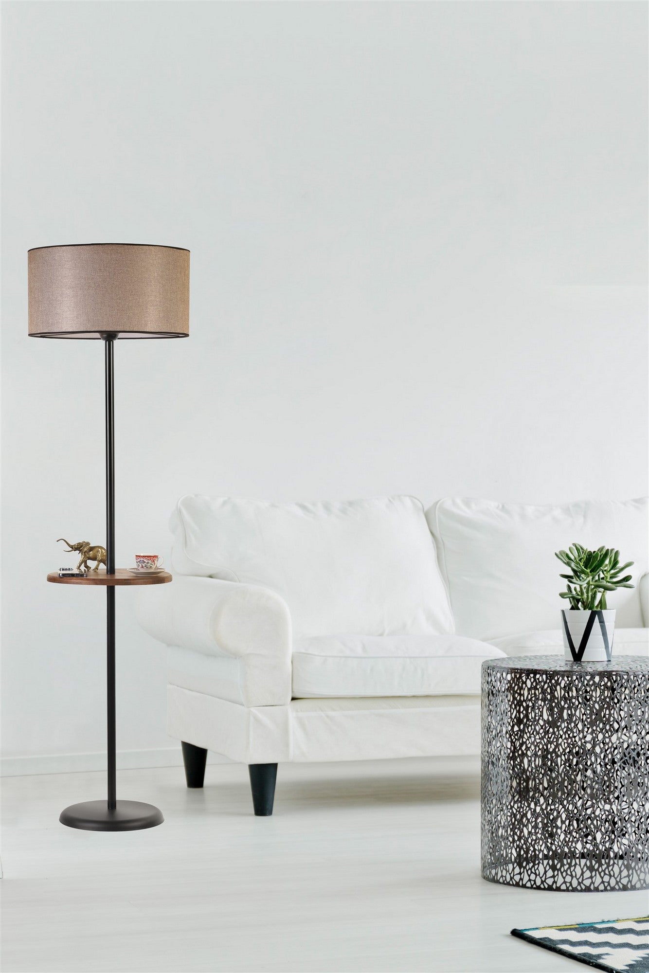 Candeeiro de Pé – 160 cm – Preto e Marrom – Metal e Faia