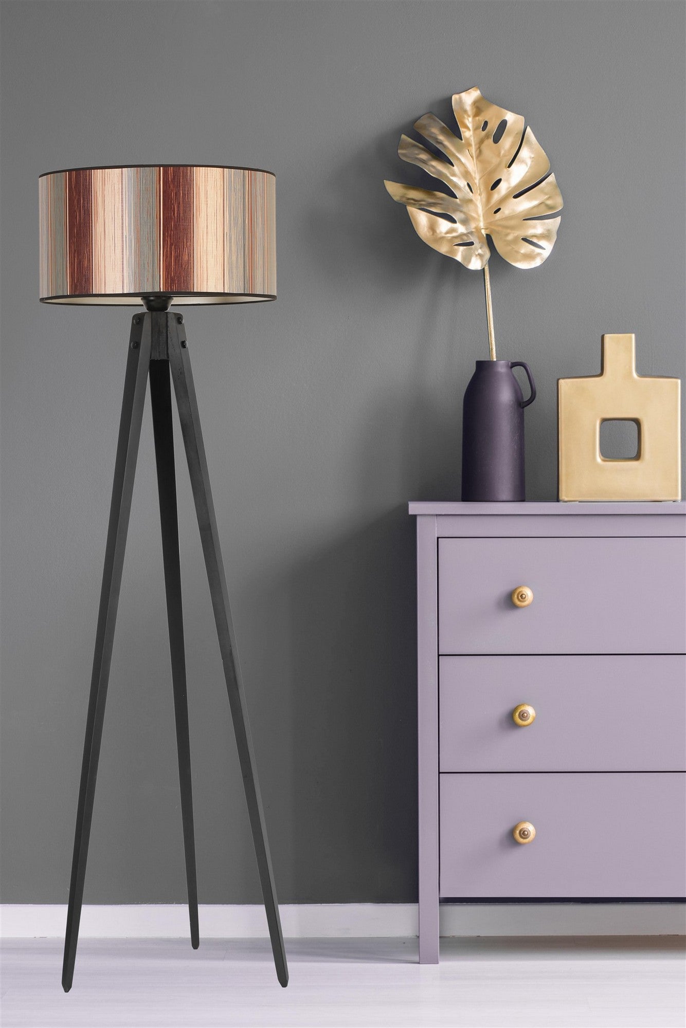 Candeeiro de Pé – 155 cm – Multicolorido – Madeira