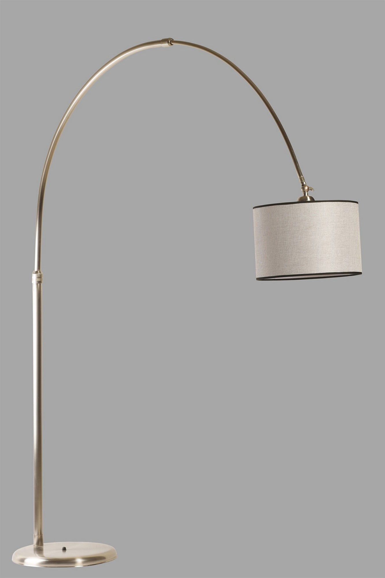 Candeeiro de Pé – 173 cm – Cinza – Metal