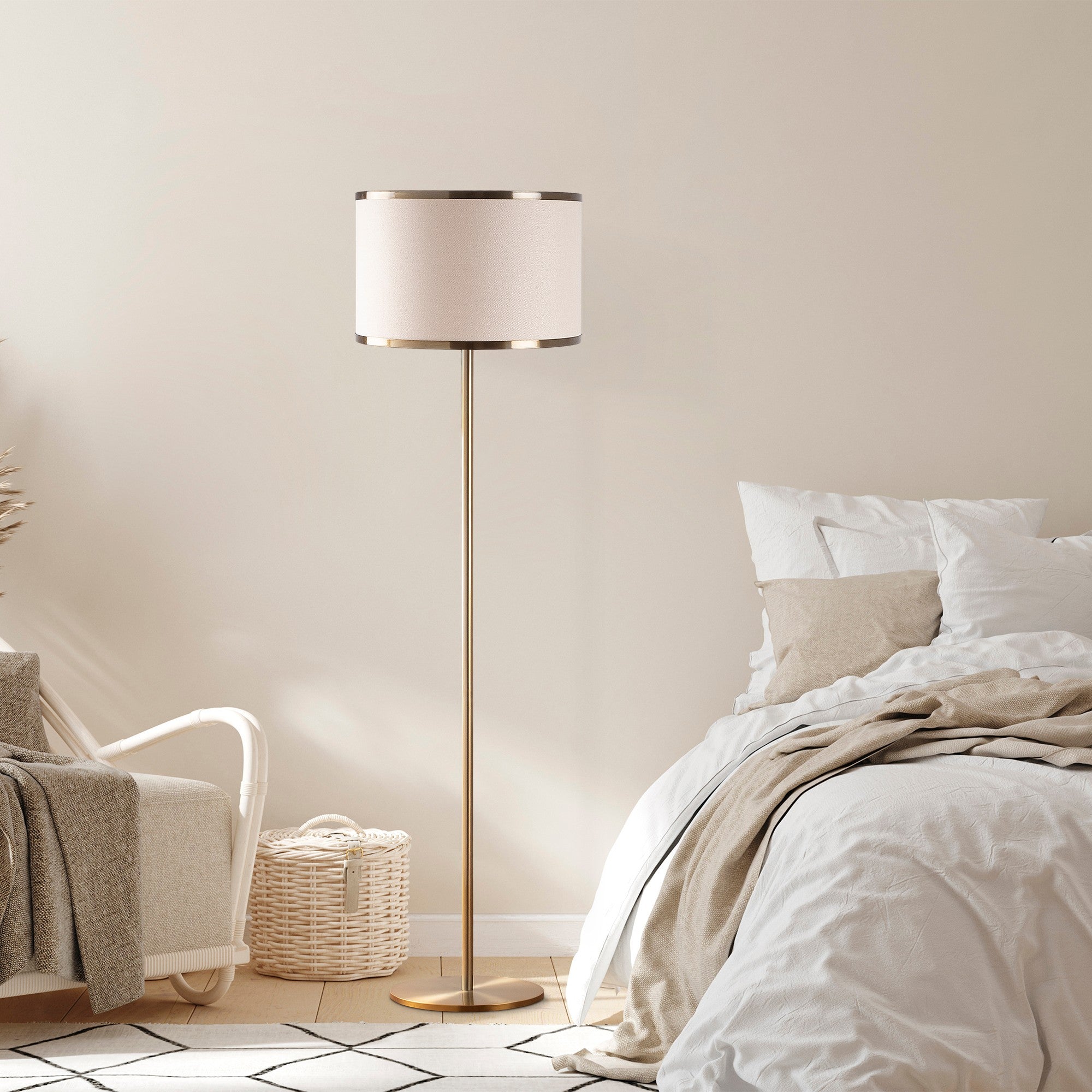 Candeeiro de Pé Moderna com Corpo de Metal, Design Vintage, 40 x 40 x 156 cm | Base de Tecido, Soquete E27, Botão Liga/Desliga | Perfeita para Decoração Glamourosa e Hoteleira