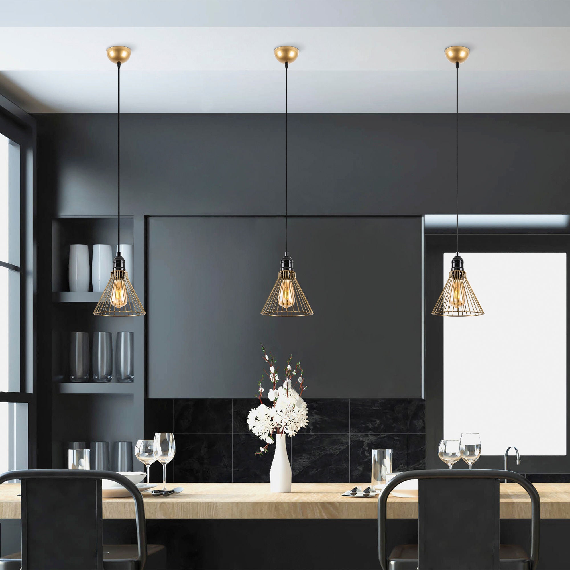 Candeeiro de Teto Dourado Elegante, Corpo em Metal, Altura Ajustável, 20 x 20 x 124 cm | Soquete E27, Potência Máxima de 40 W | Perfeito para Decoração e Iluminação Glamourosas